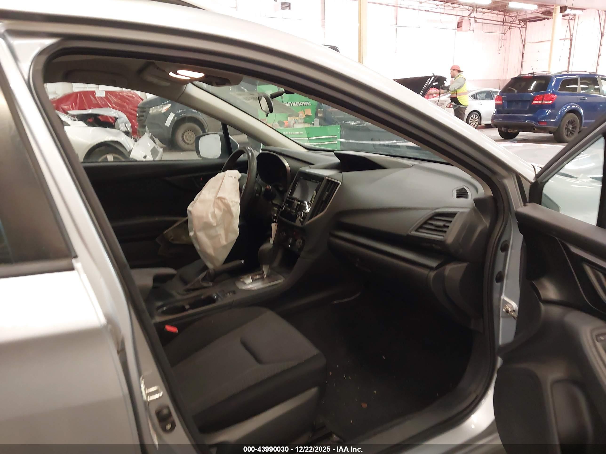 SUBARU IMPREZA image 5