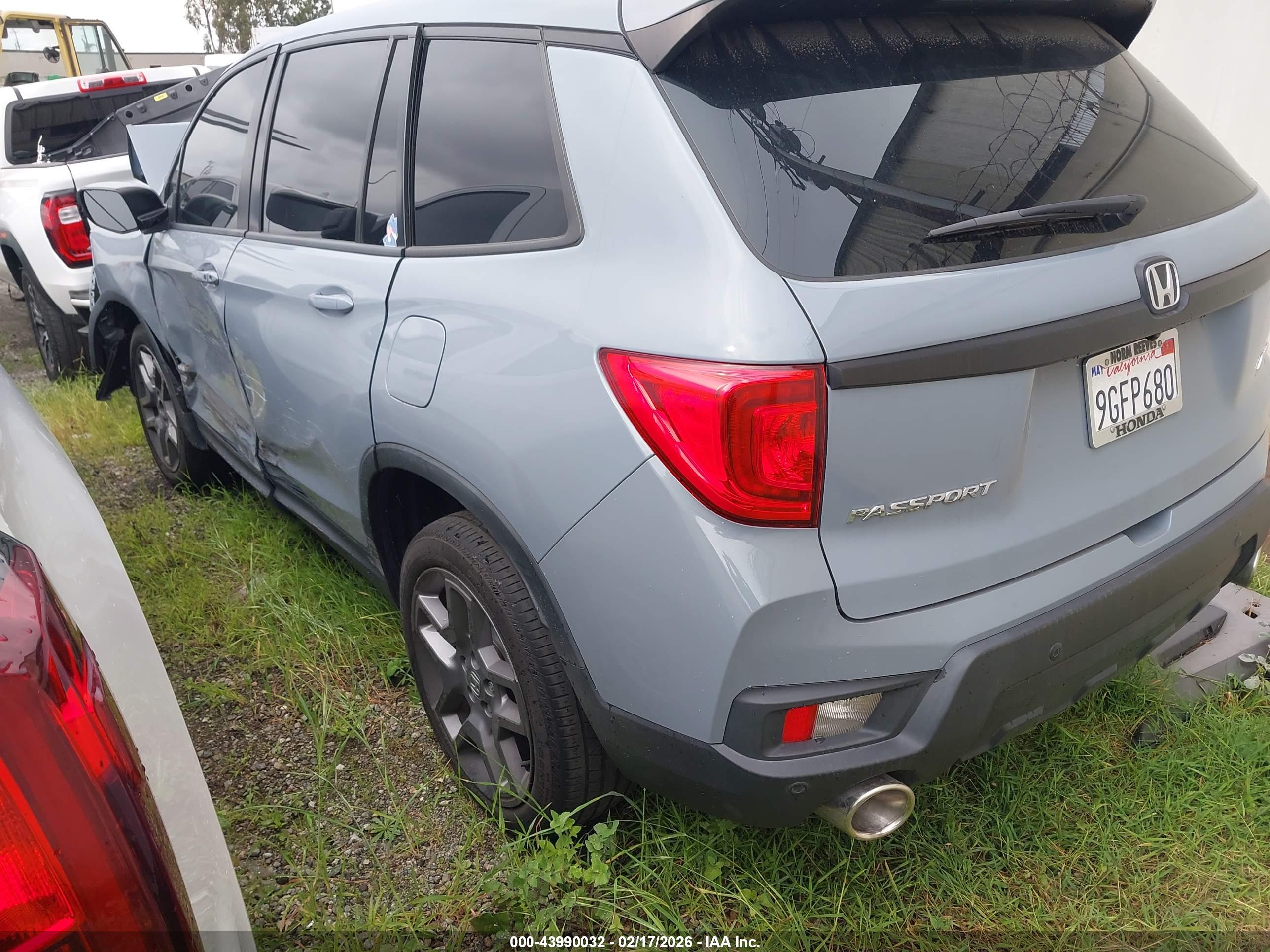 HONDA PASSPORT image 3