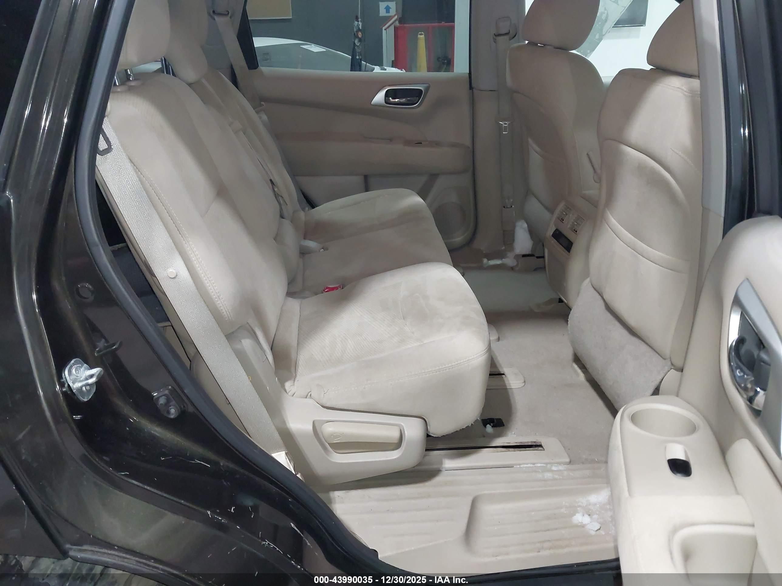 NISSAN PATHFINDER image 8