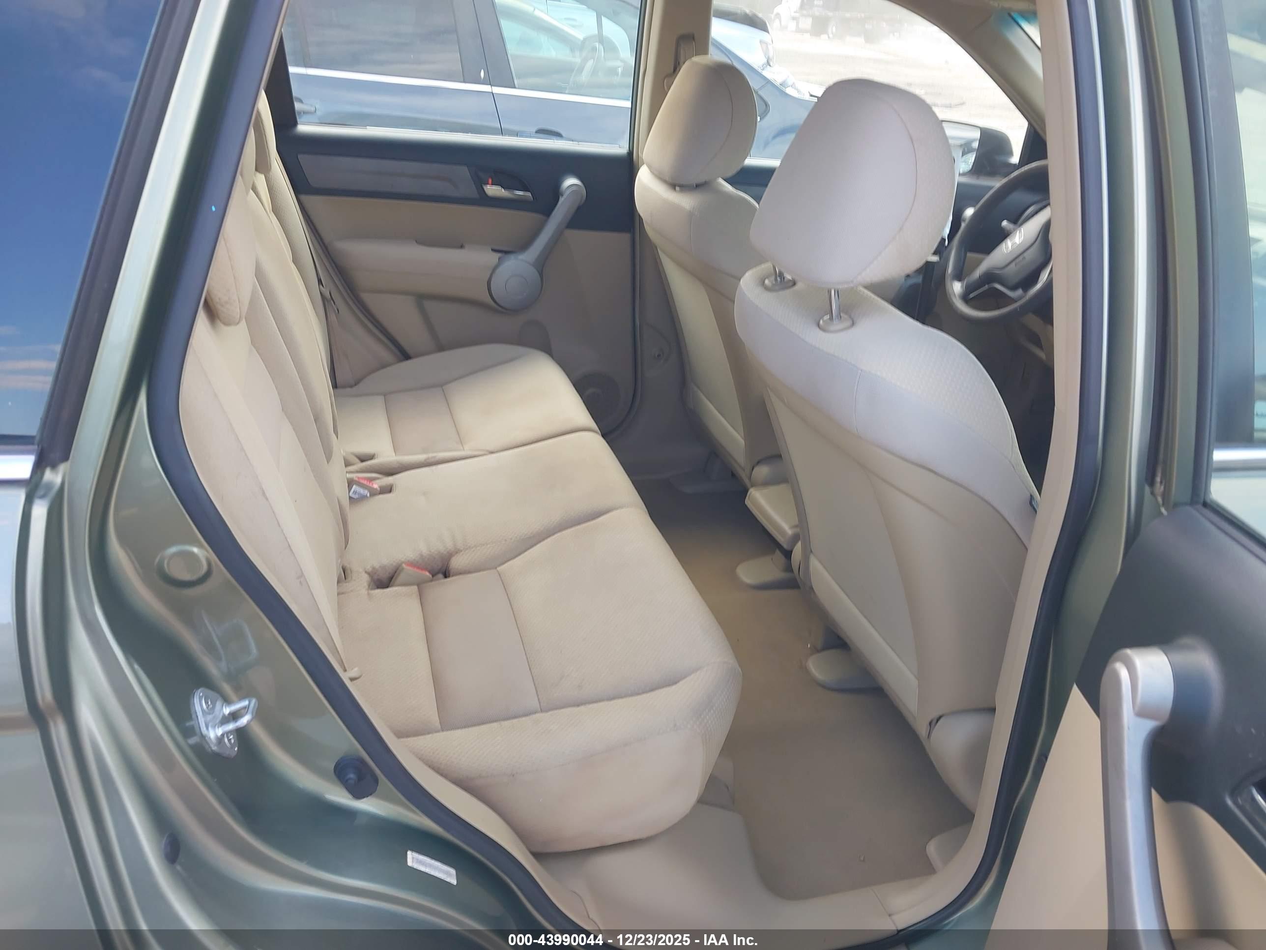 HONDA CR-V image 8