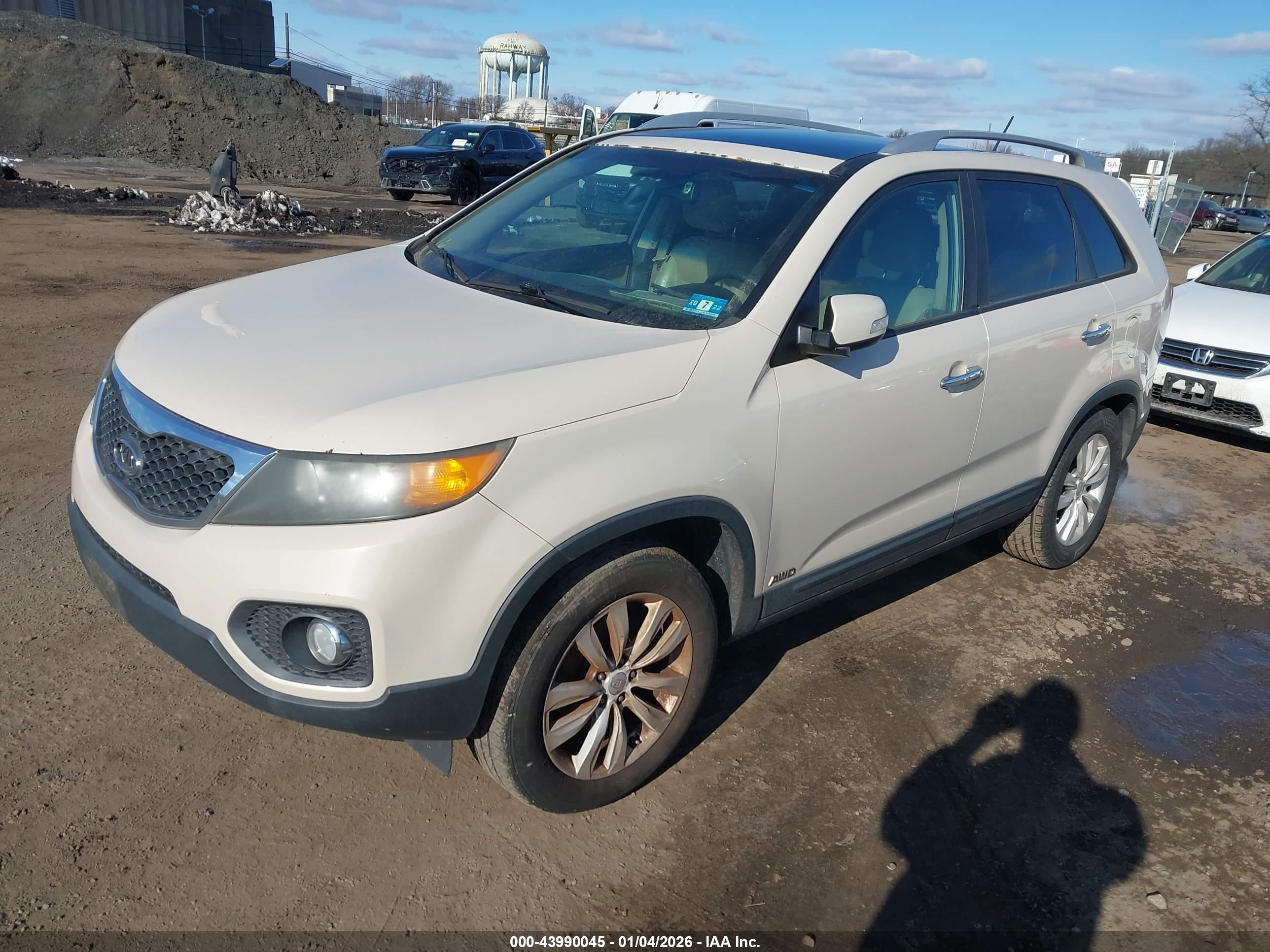 KIA SORENTO image 2