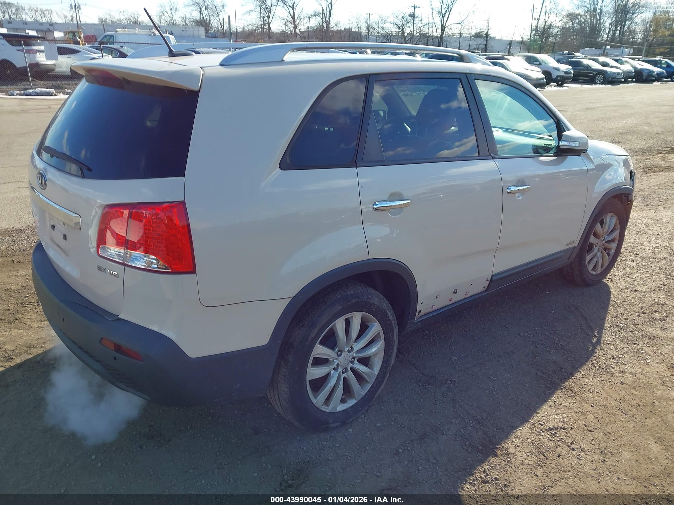 KIA SORENTO image 4