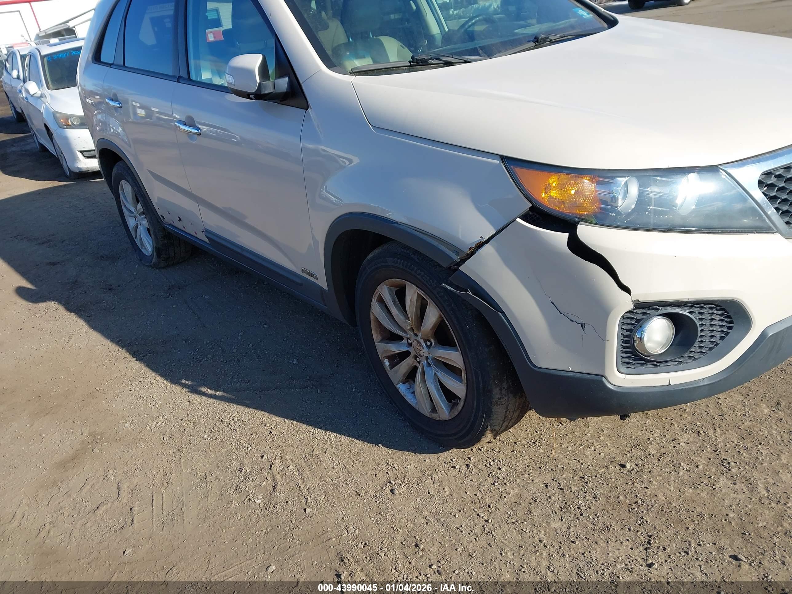 KIA SORENTO image 6