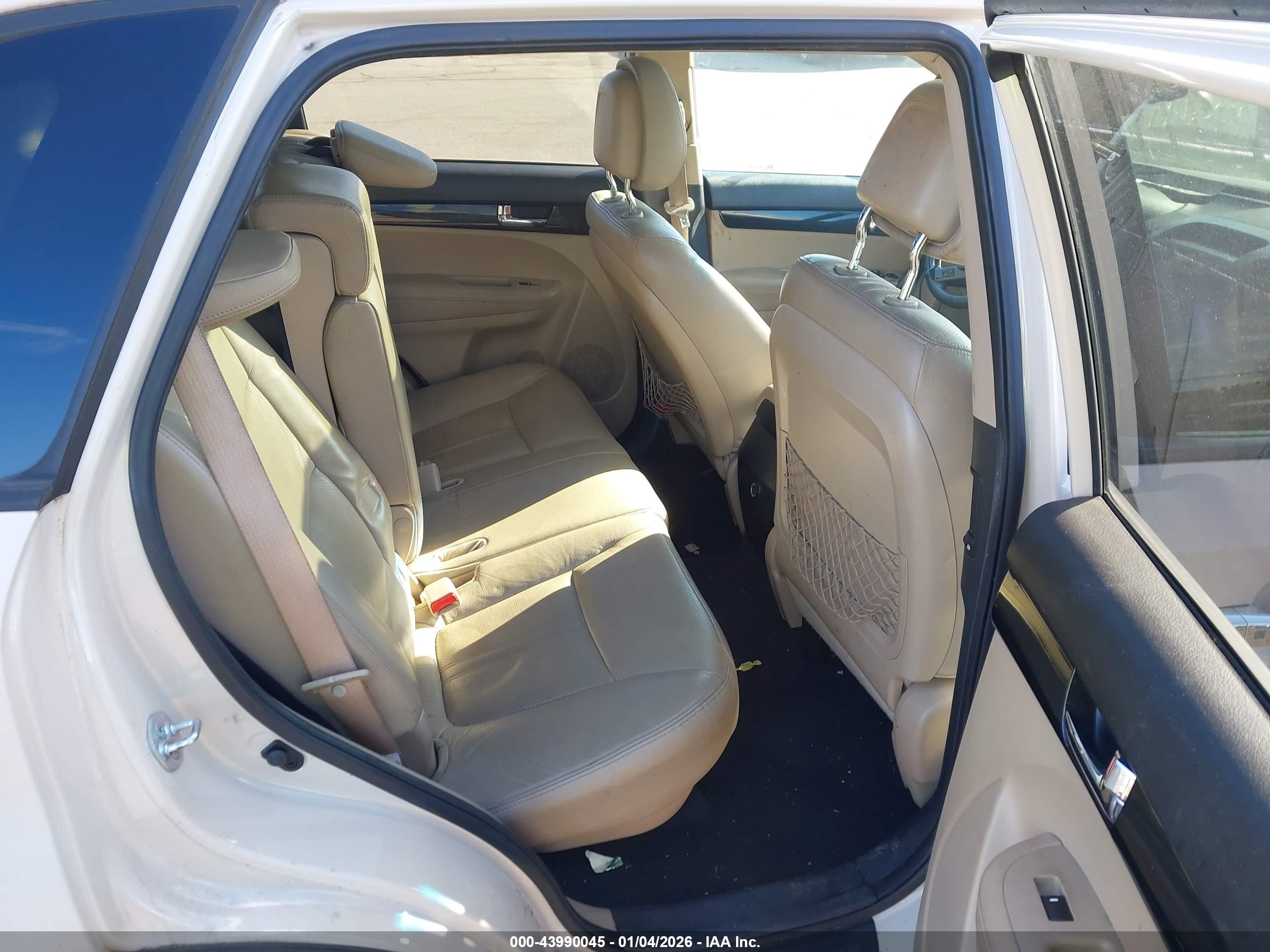 KIA SORENTO image 8