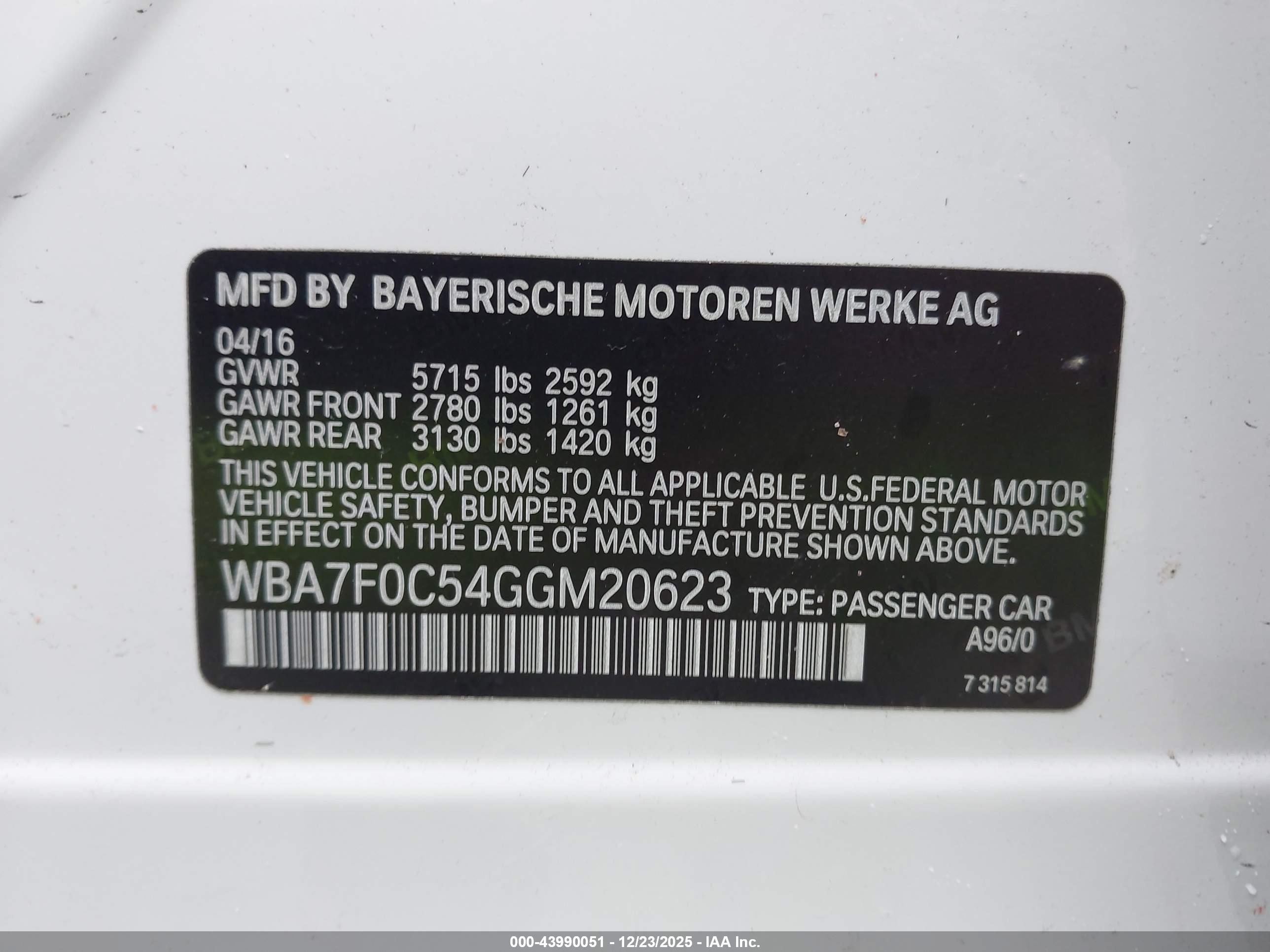BMW 750I image 9