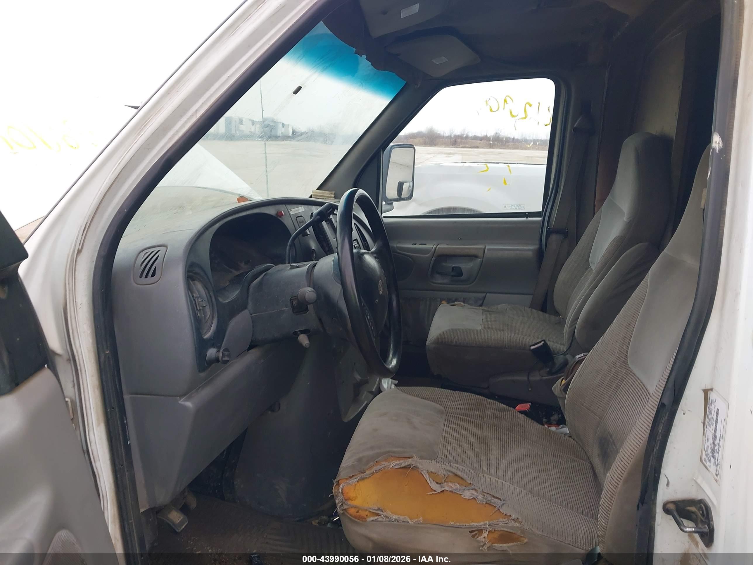 FORD ECONOLINE image 8