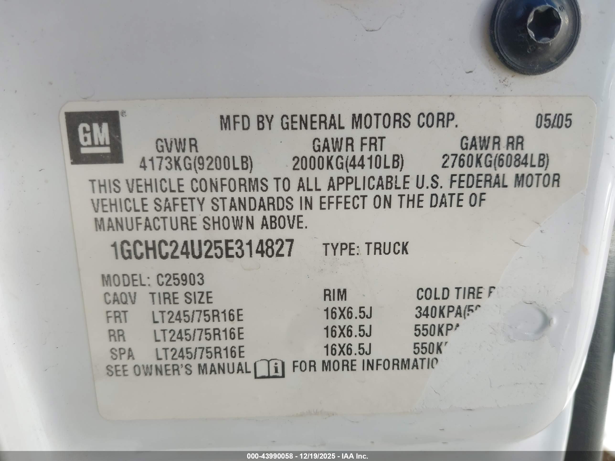 CHEVROLET SILVERADO image 9