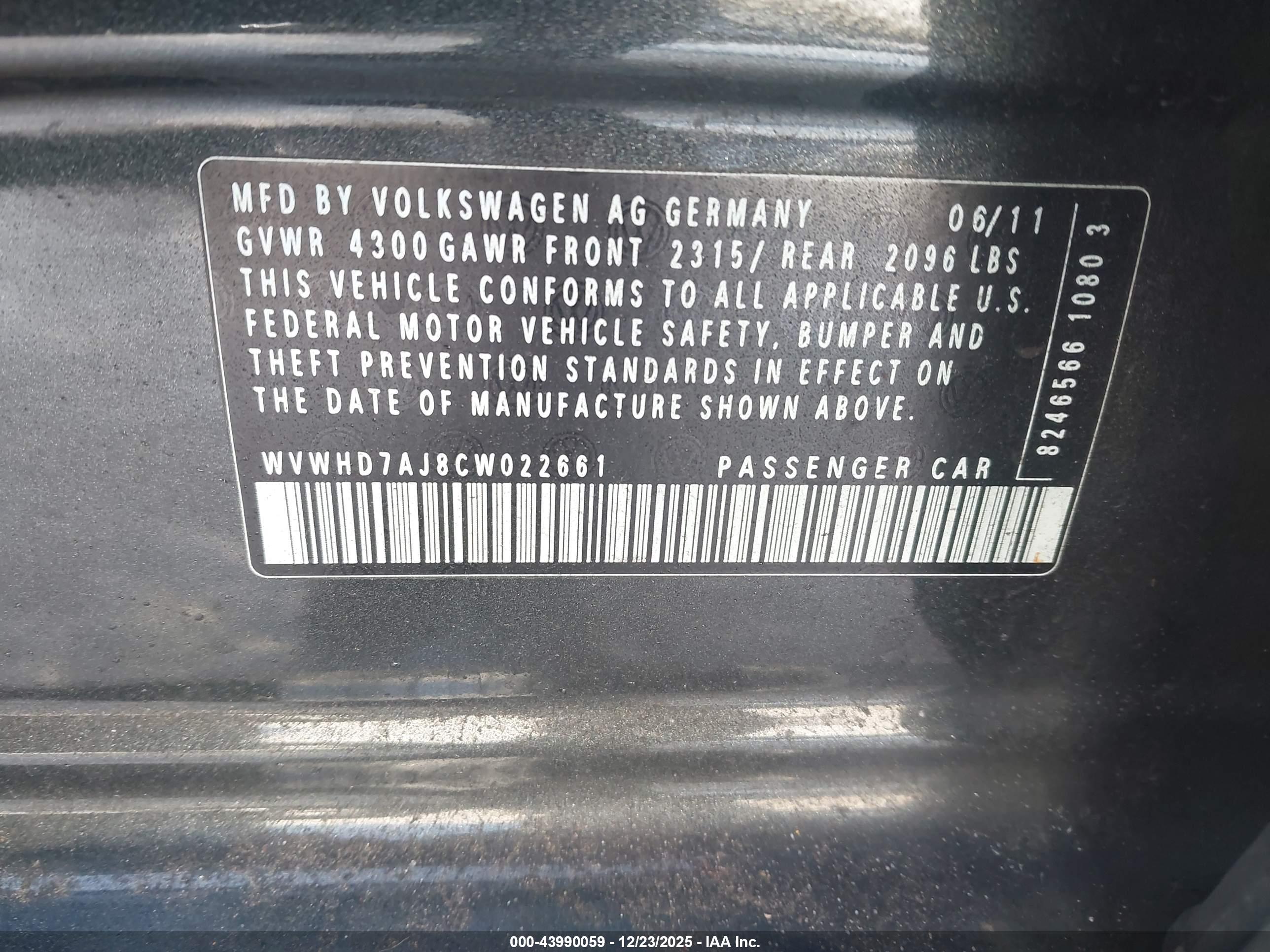 VOLKSWAGEN GTI image 9