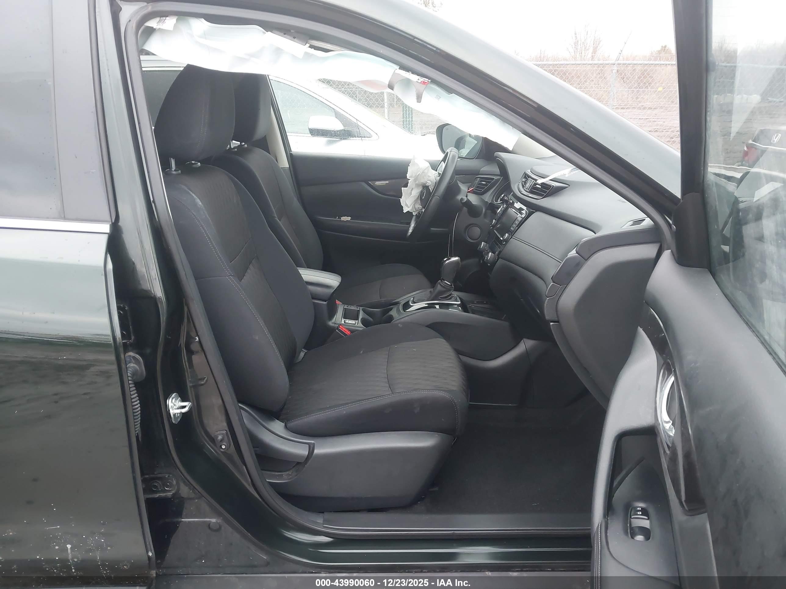 NISSAN ROGUE image 5