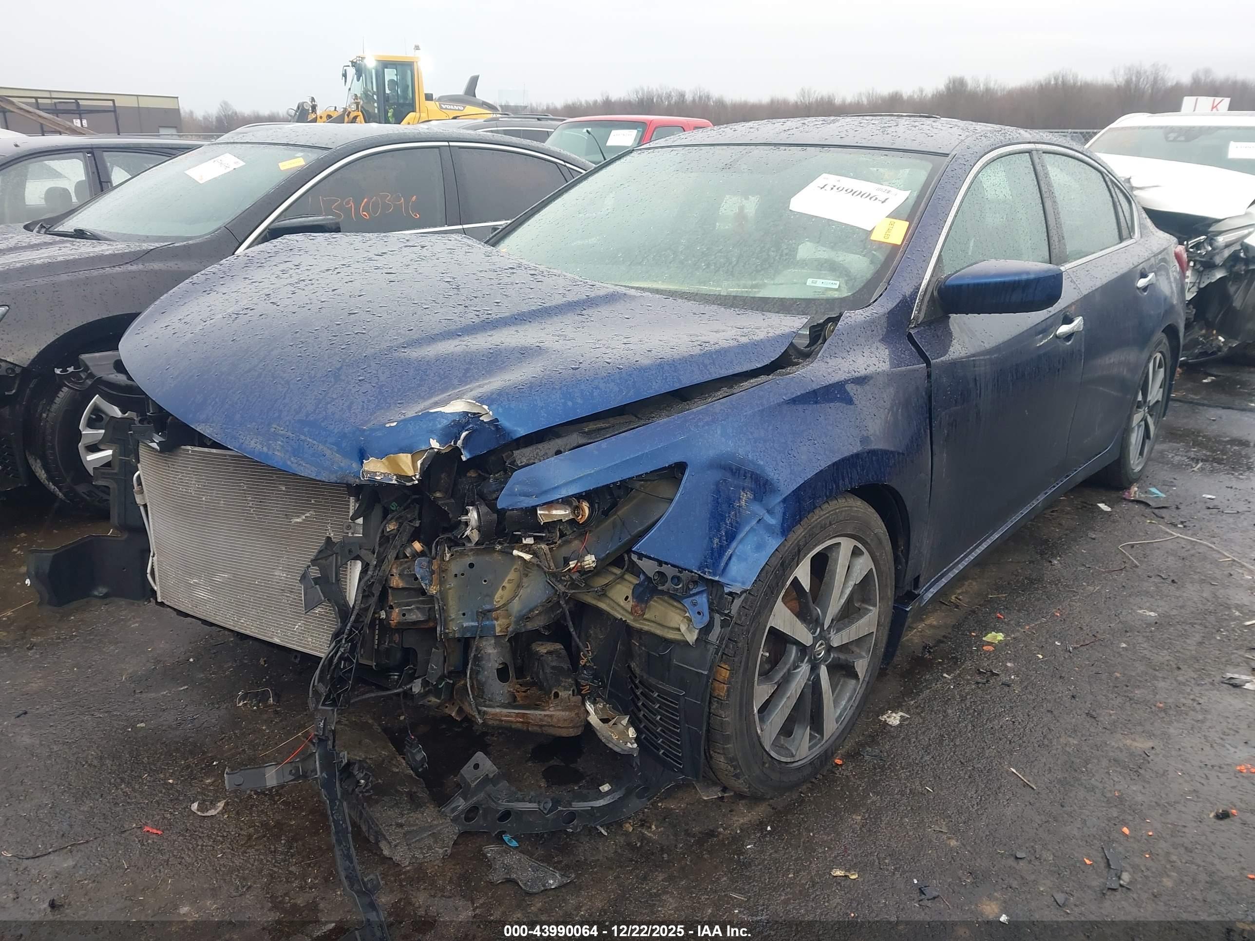 NISSAN ALTIMA image 2