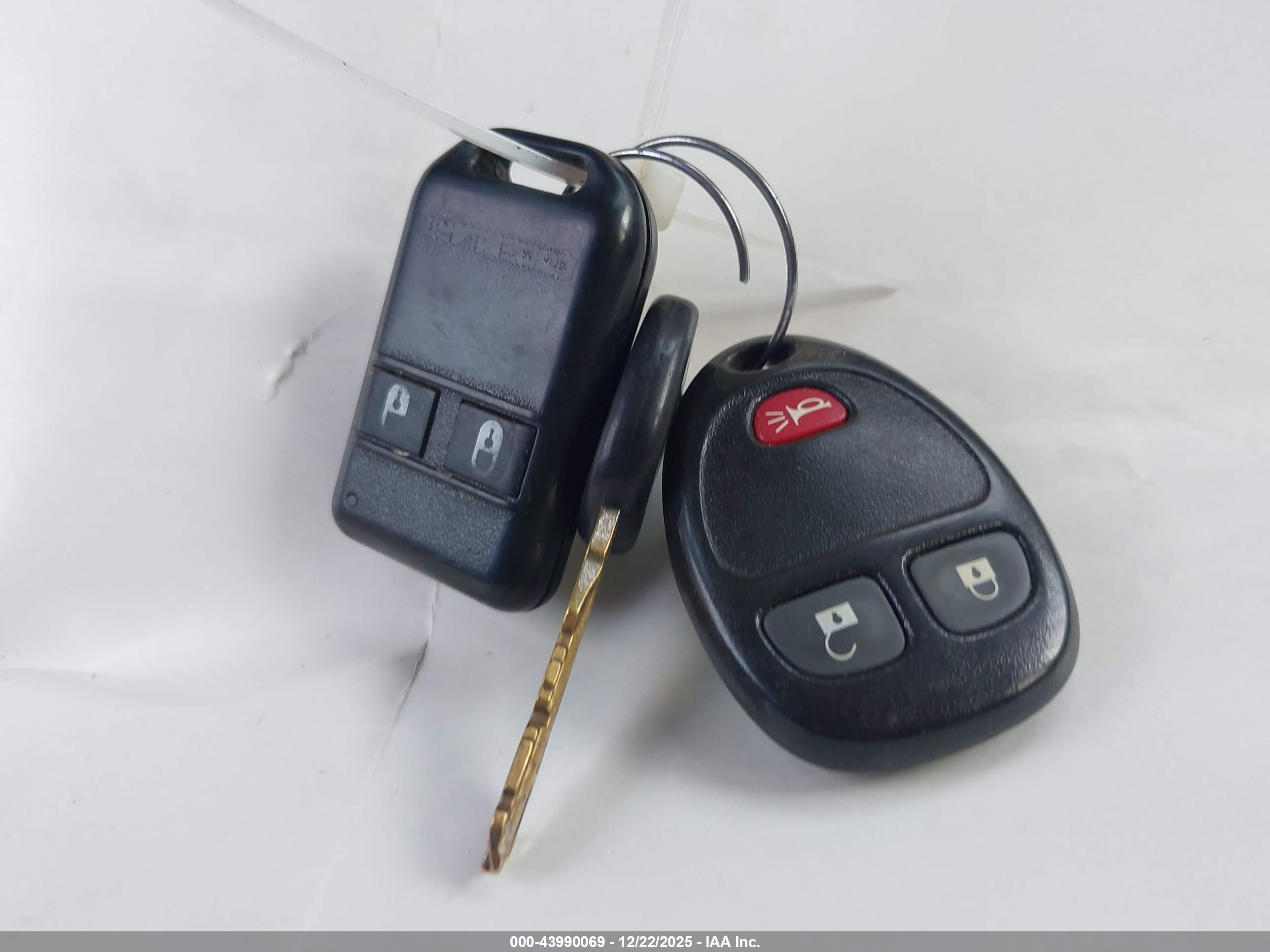 CHEVROLET HHR image 11