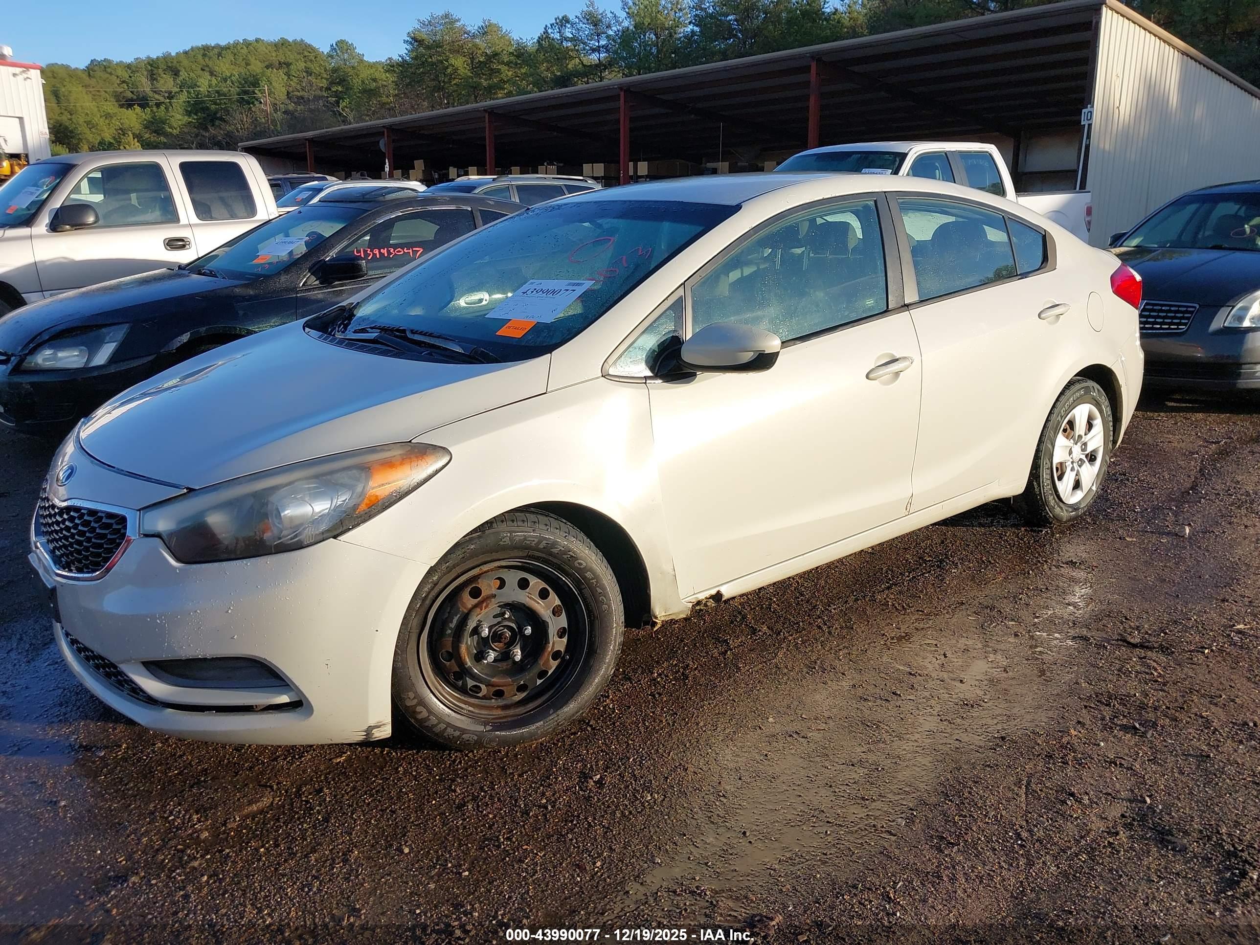 KIA FORTE image 2