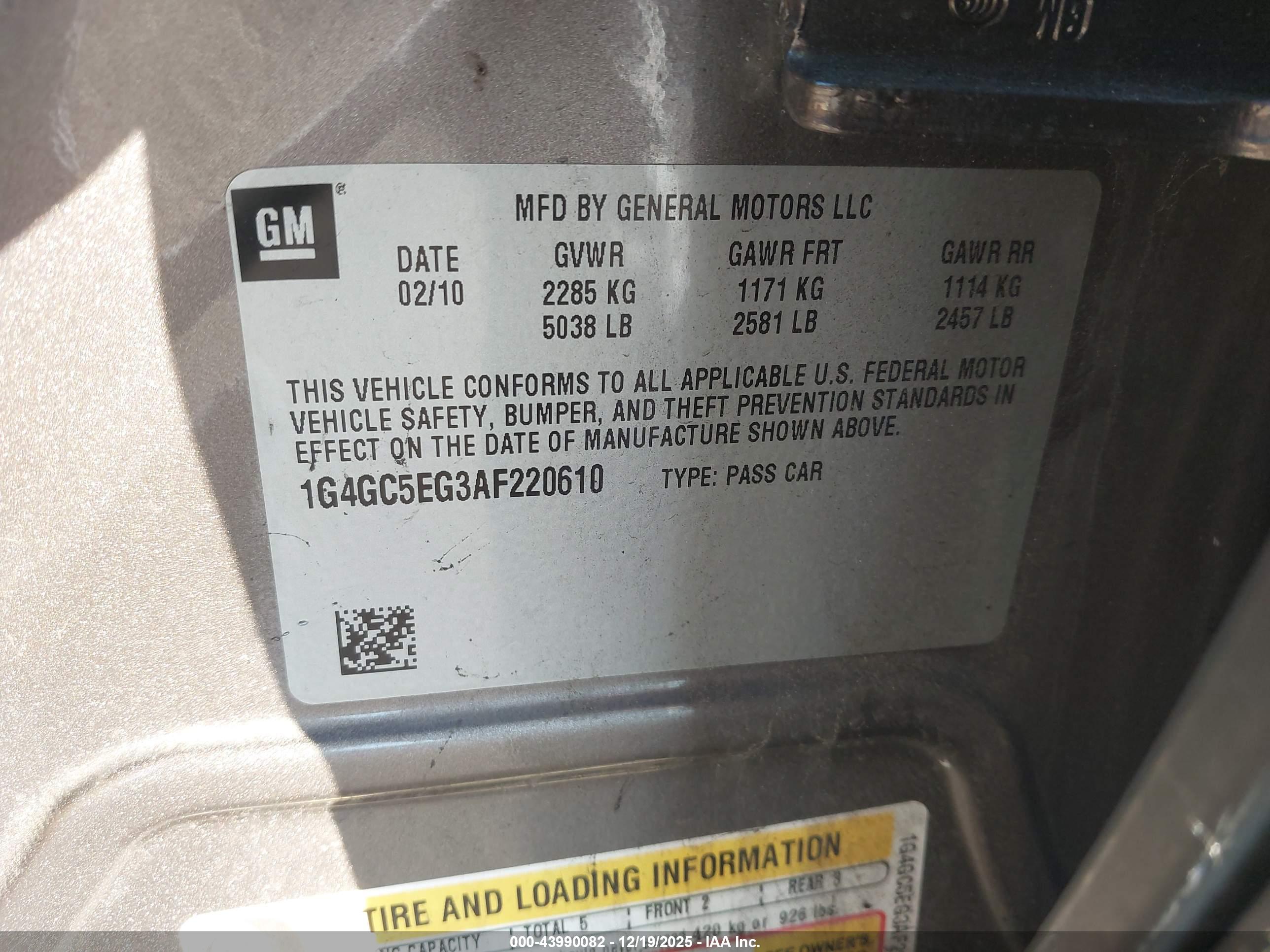 BUICK LACROSSE image 9