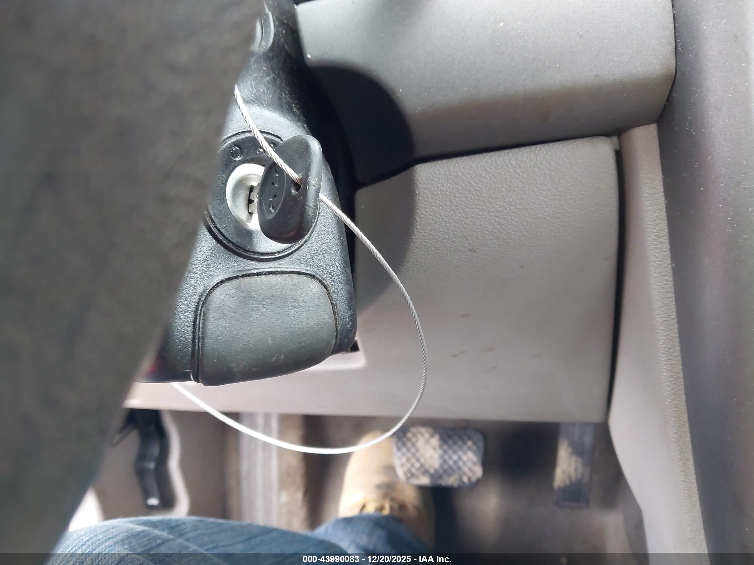 CHEVROLET COBALT image 11
