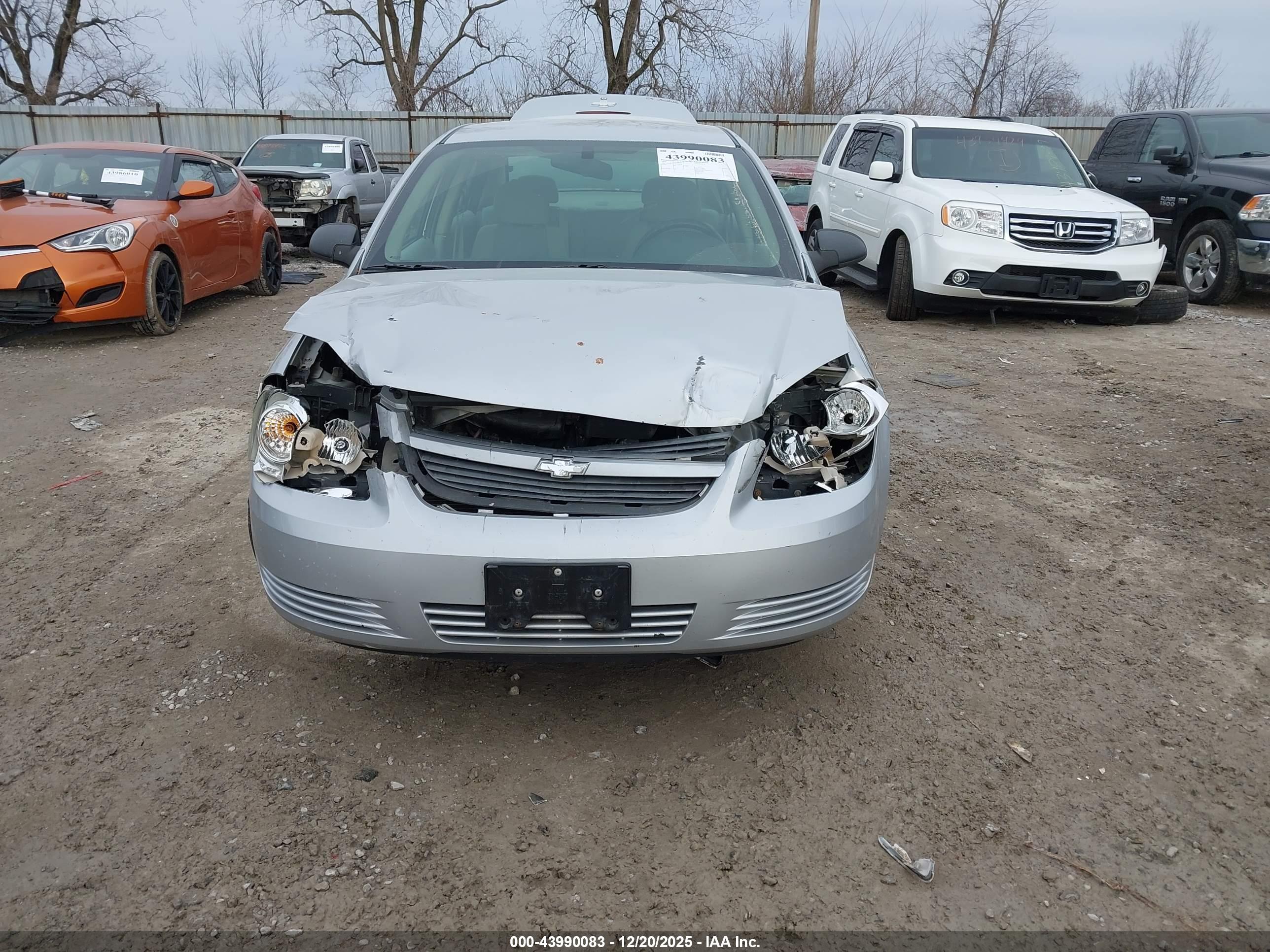 CHEVROLET COBALT image 6