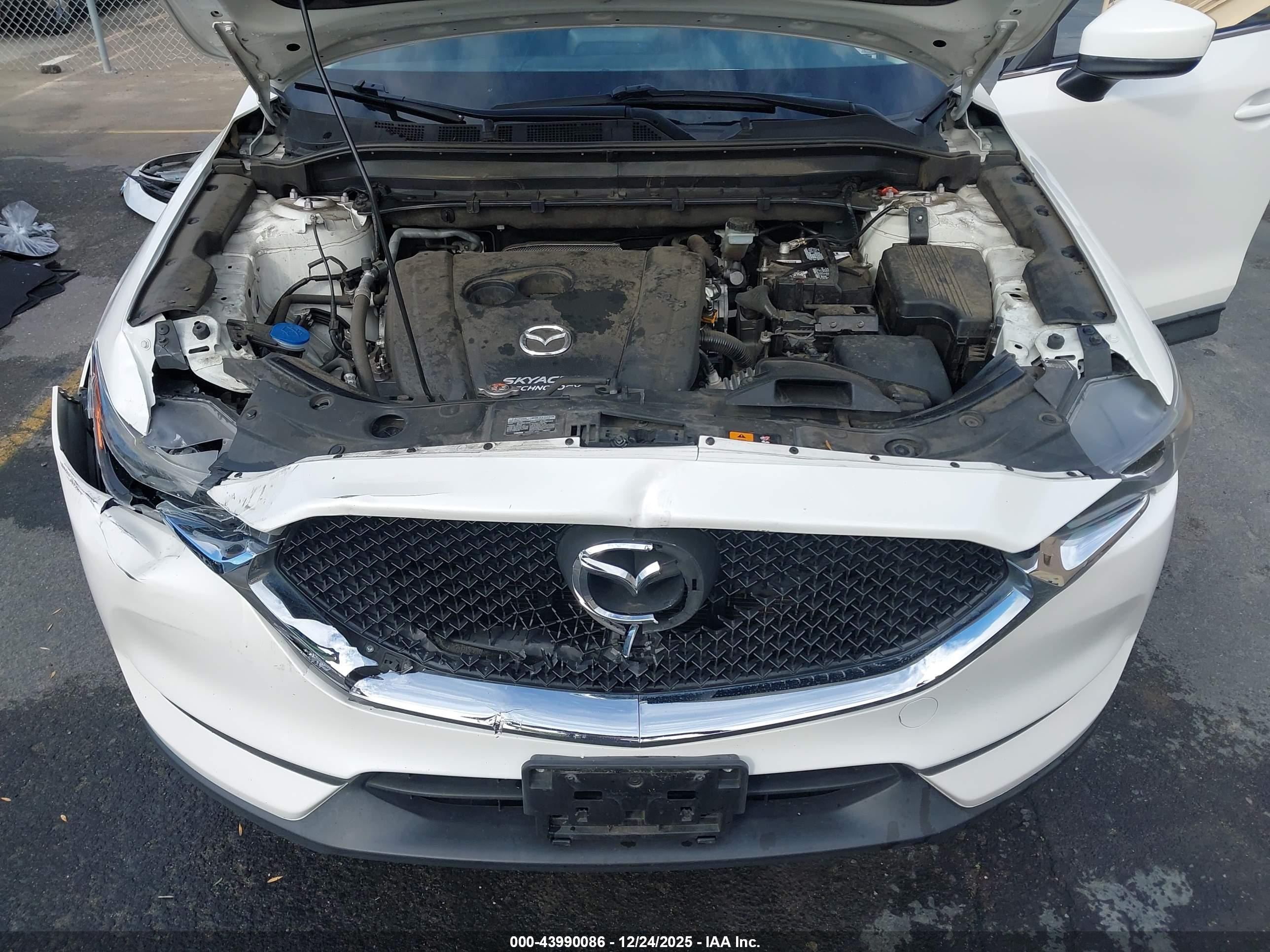 MAZDA CX-5 image 10