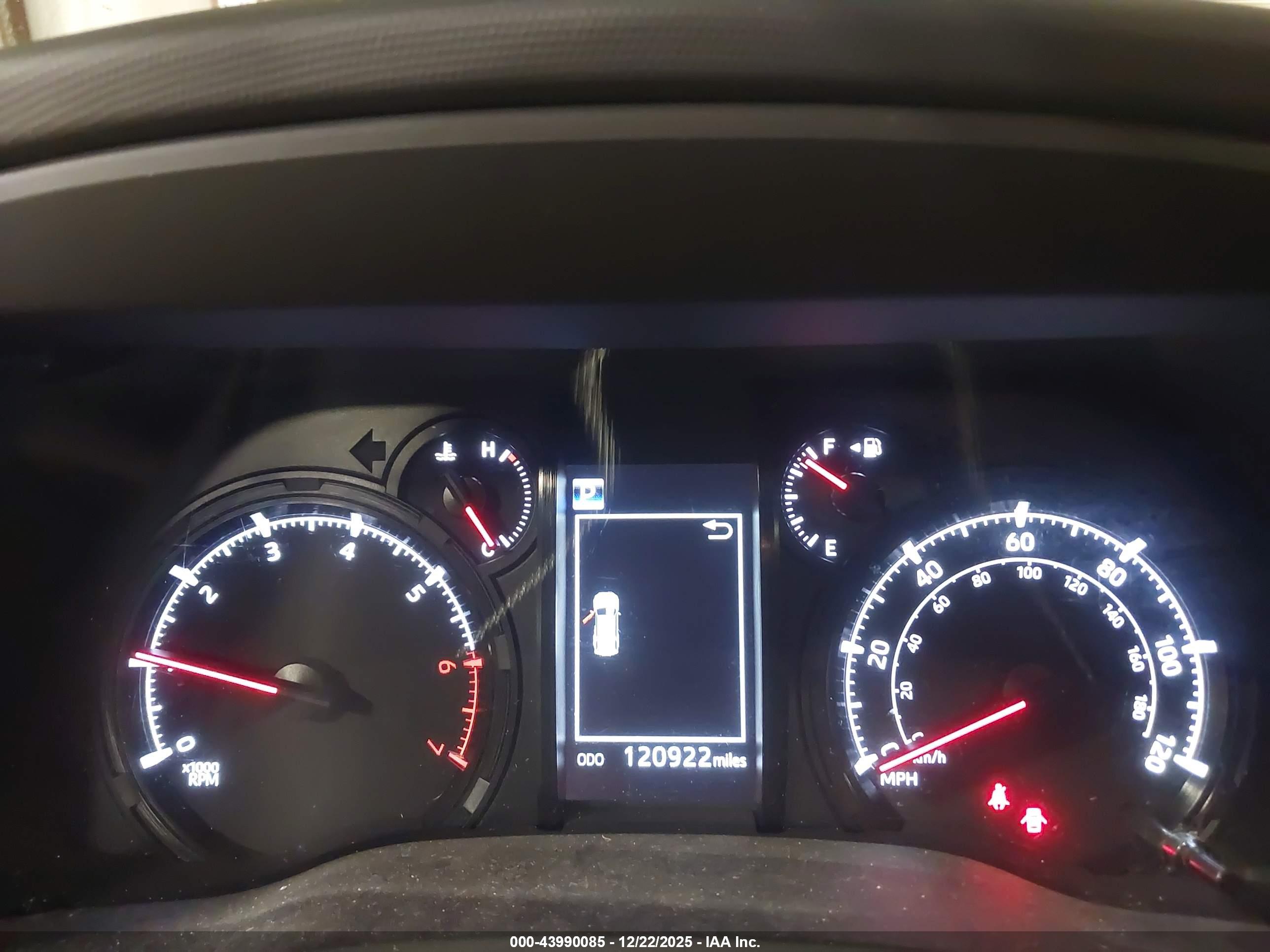 TOYOTA 4RUNNER image 7