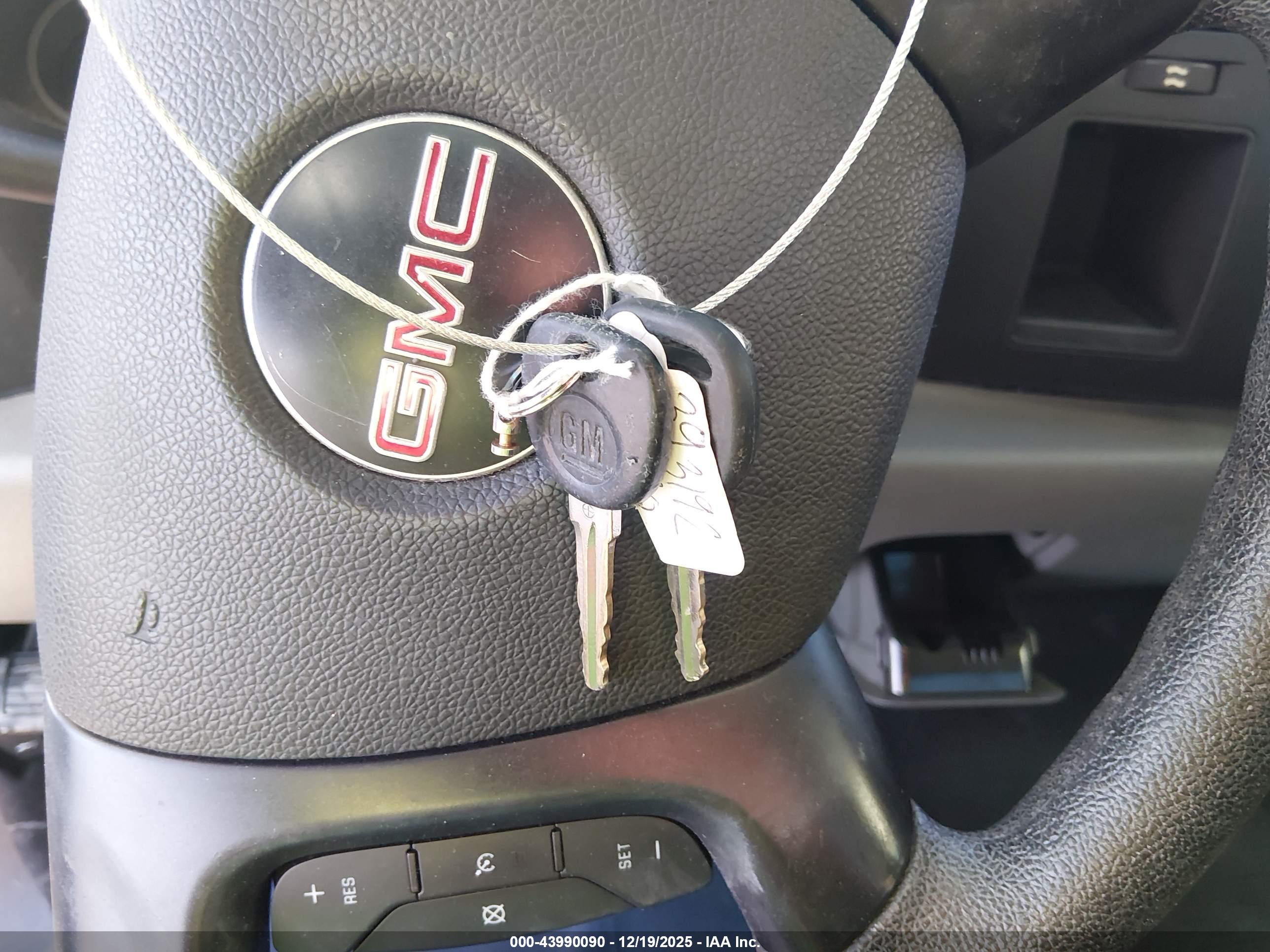 GMC SIERRA image 11