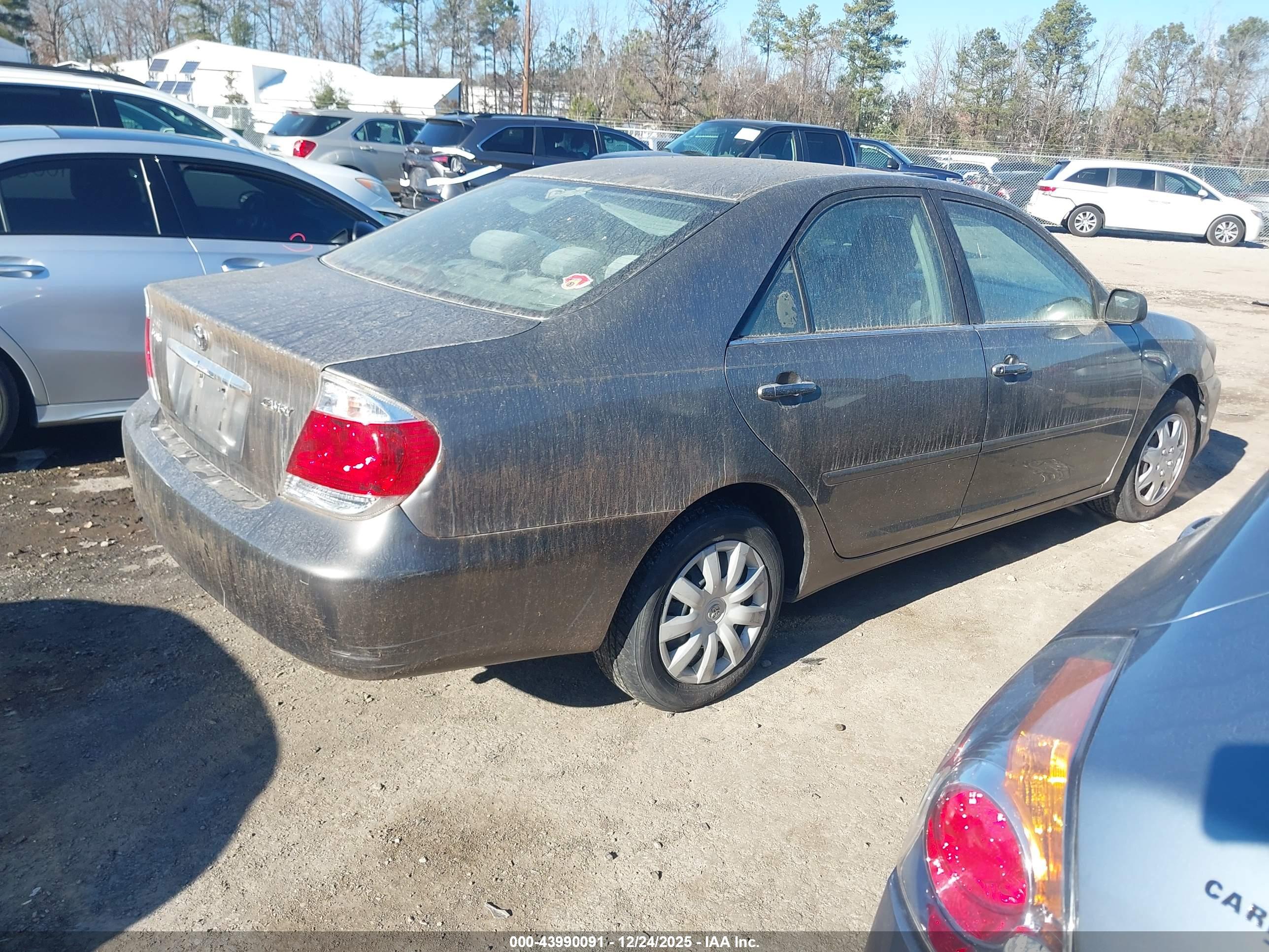 TOYOTA CAMRY image 4