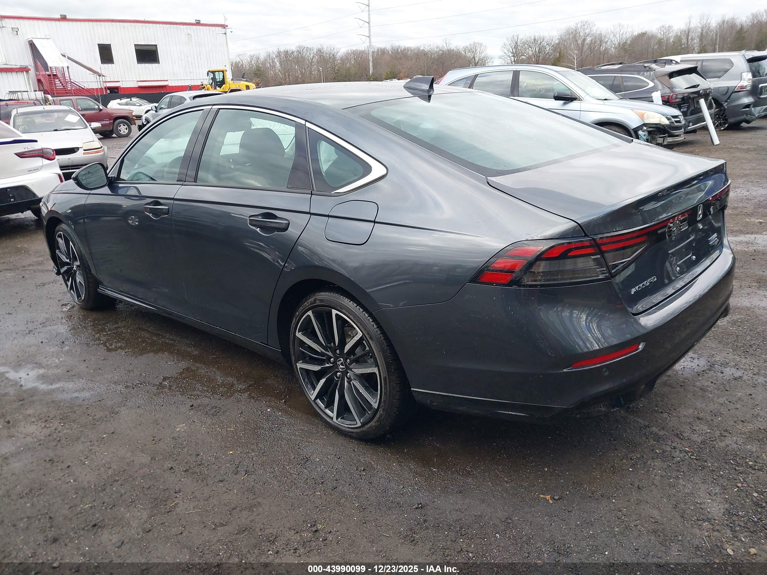 HONDA ACCORD image 3