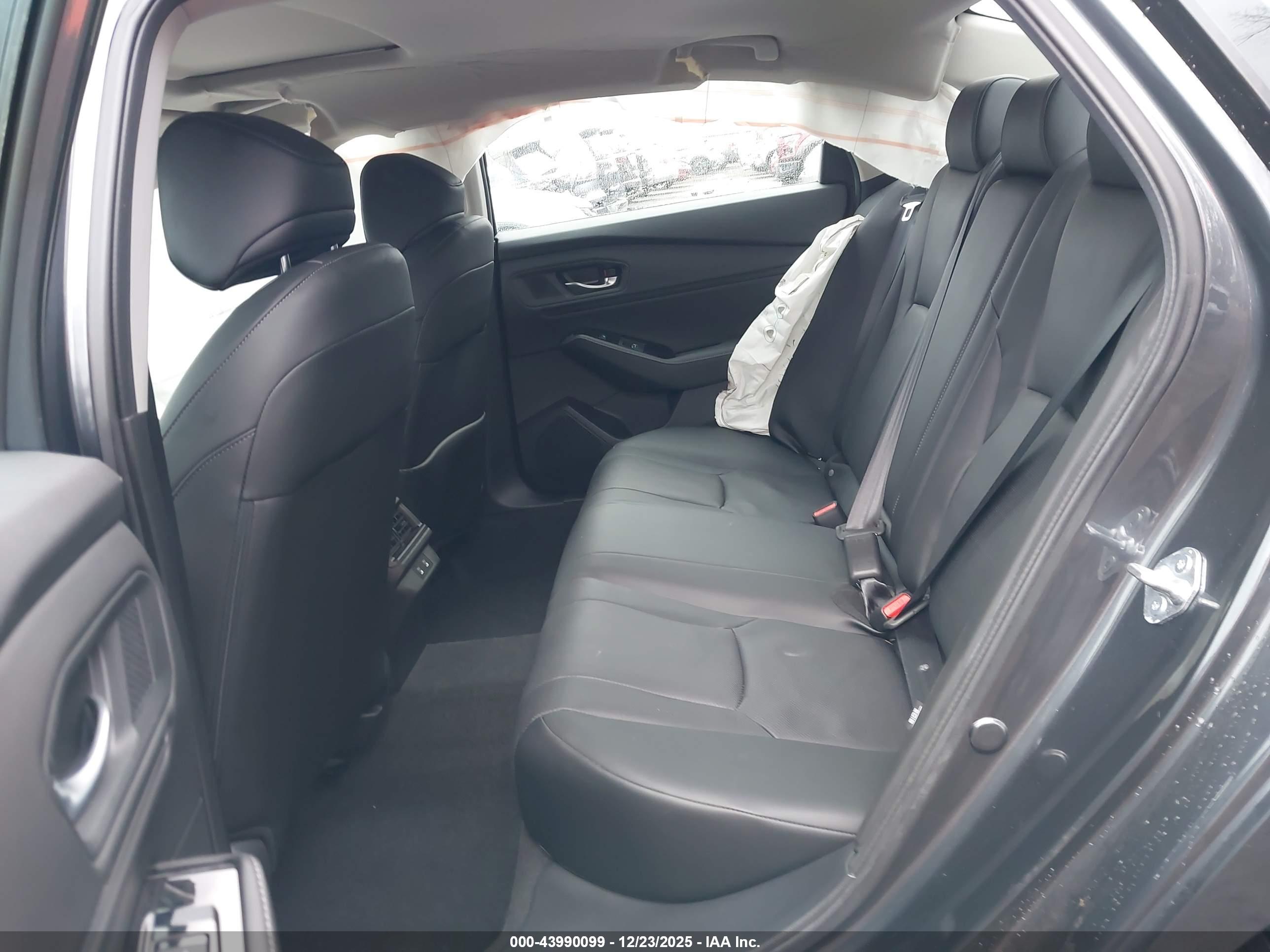 HONDA ACCORD image 8