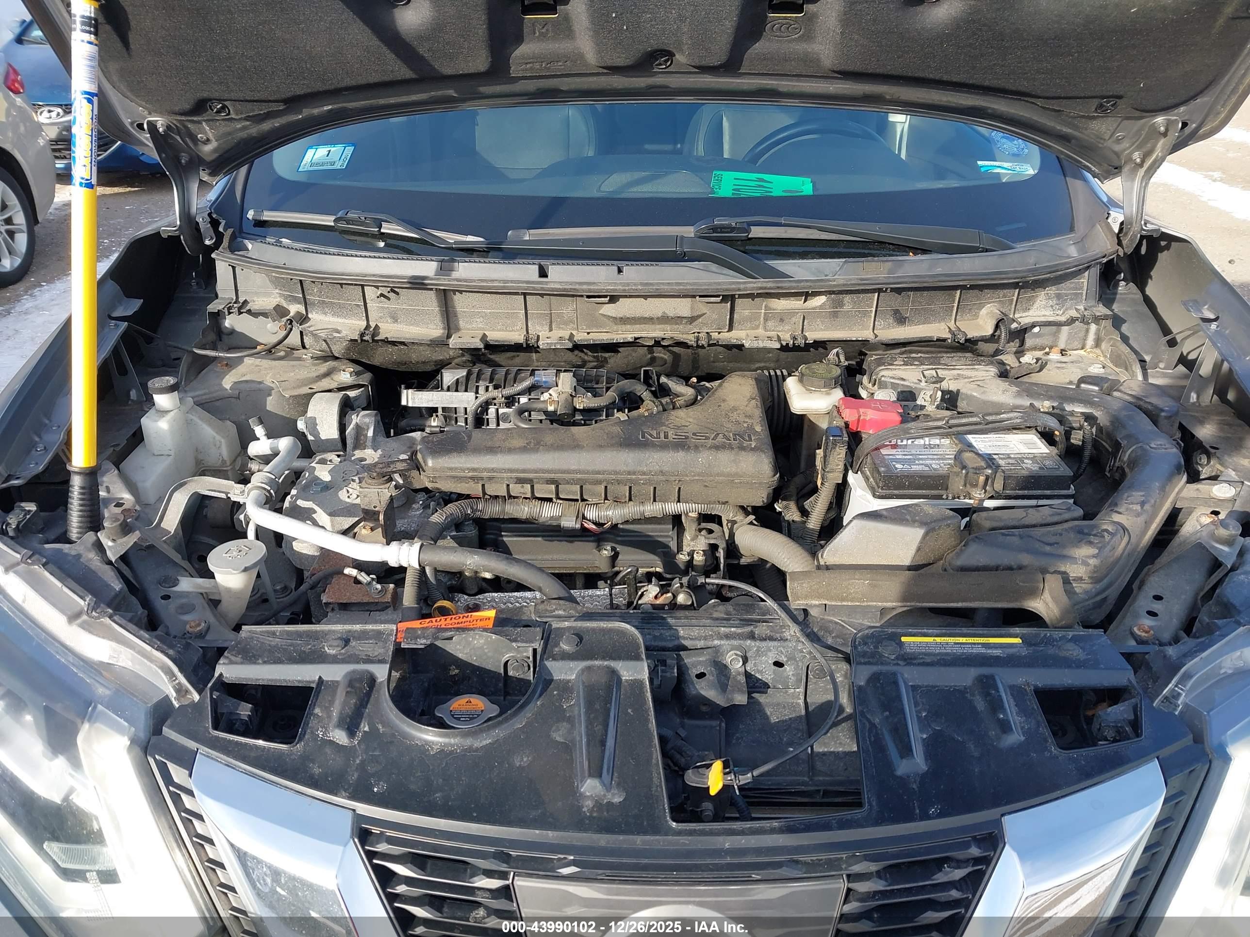 NISSAN ROGUE image 10