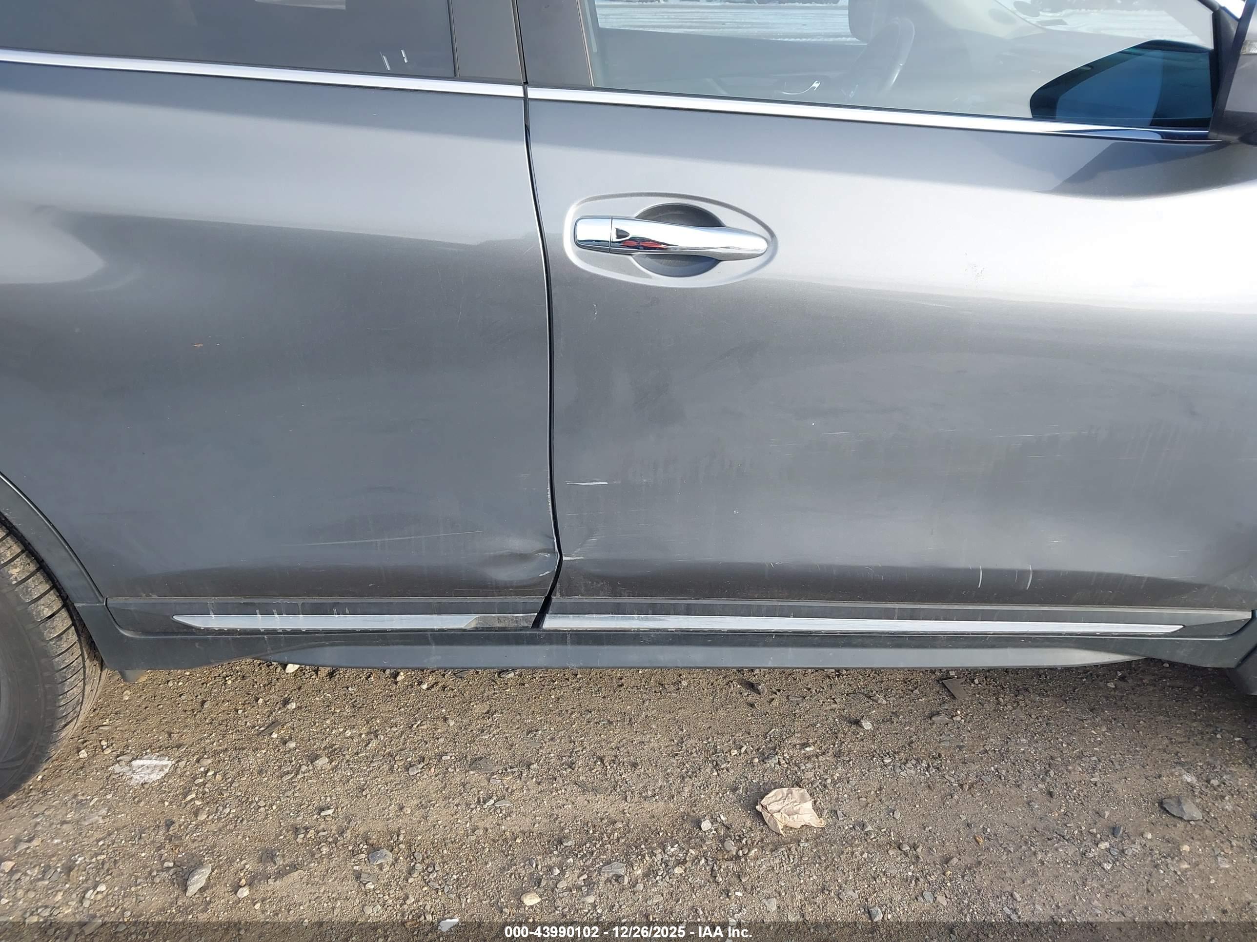 NISSAN ROGUE image 6