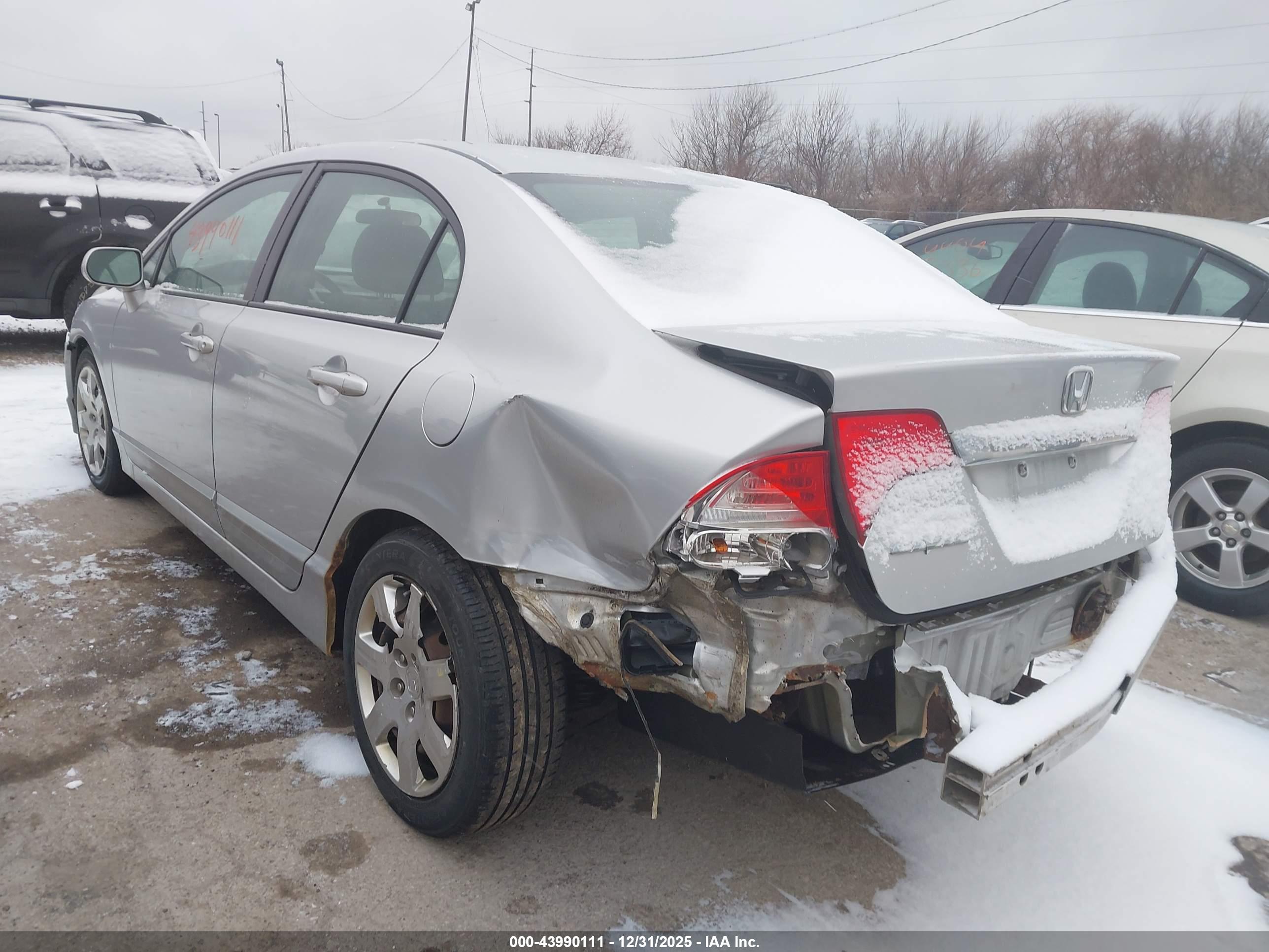 HONDA CIVIC image 3
