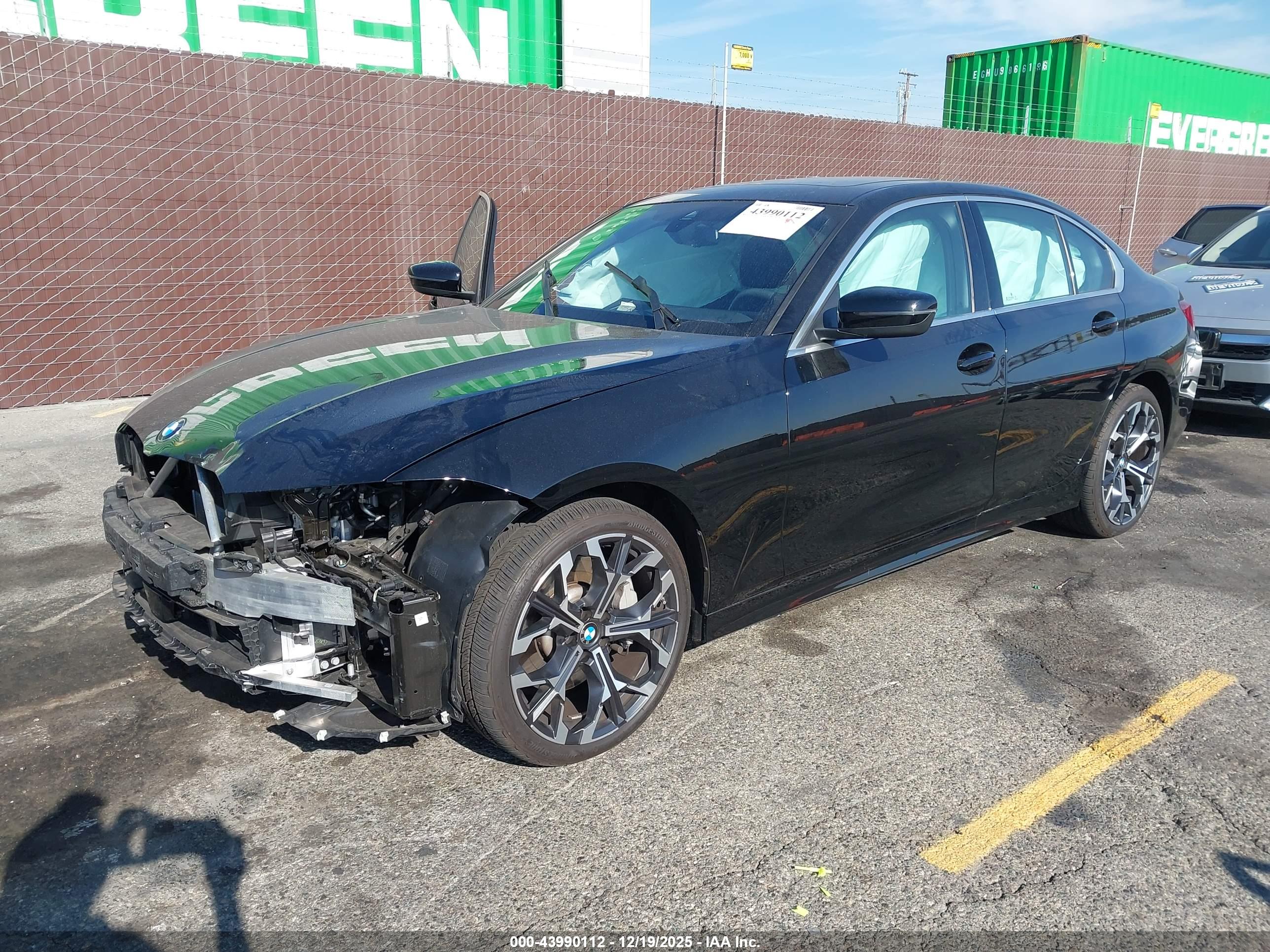 BMW 330I image 2