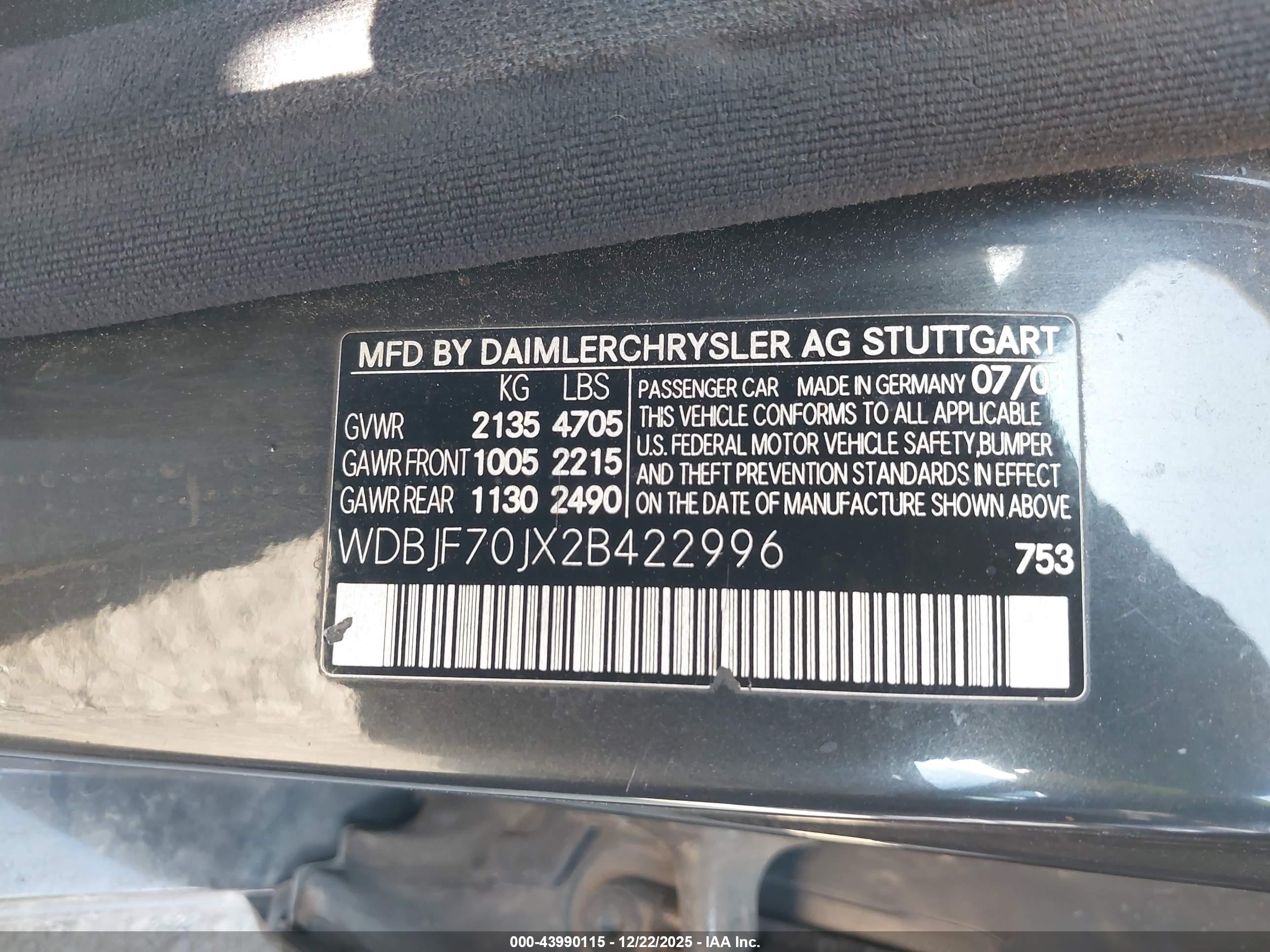 MERCEDES-BENZ E image 9