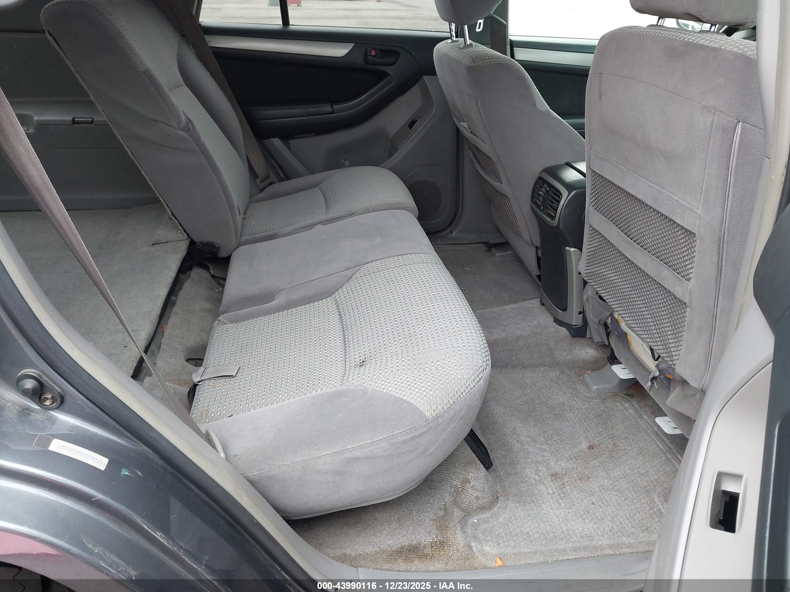 TOYOTA 4RUNNER image 8