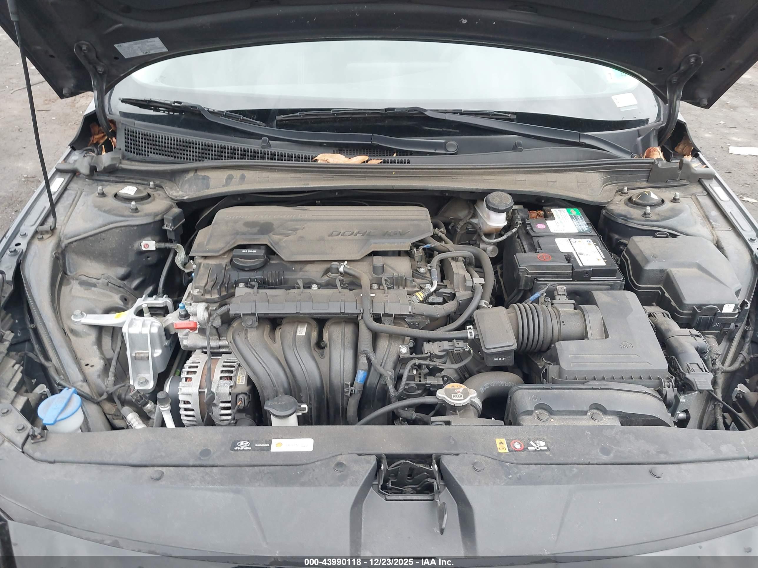 HYUNDAI ELANTRA image 10