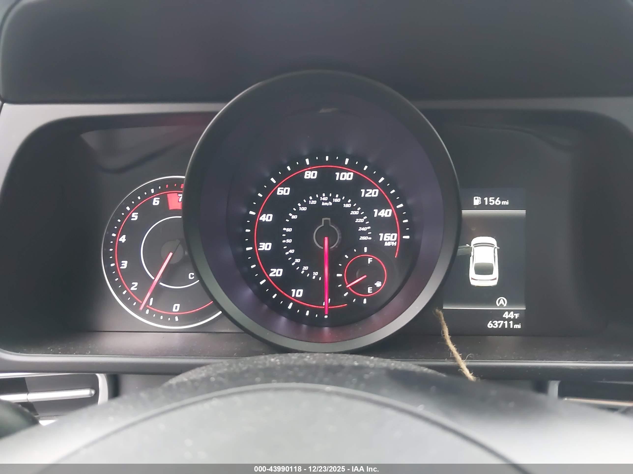 HYUNDAI ELANTRA image 7