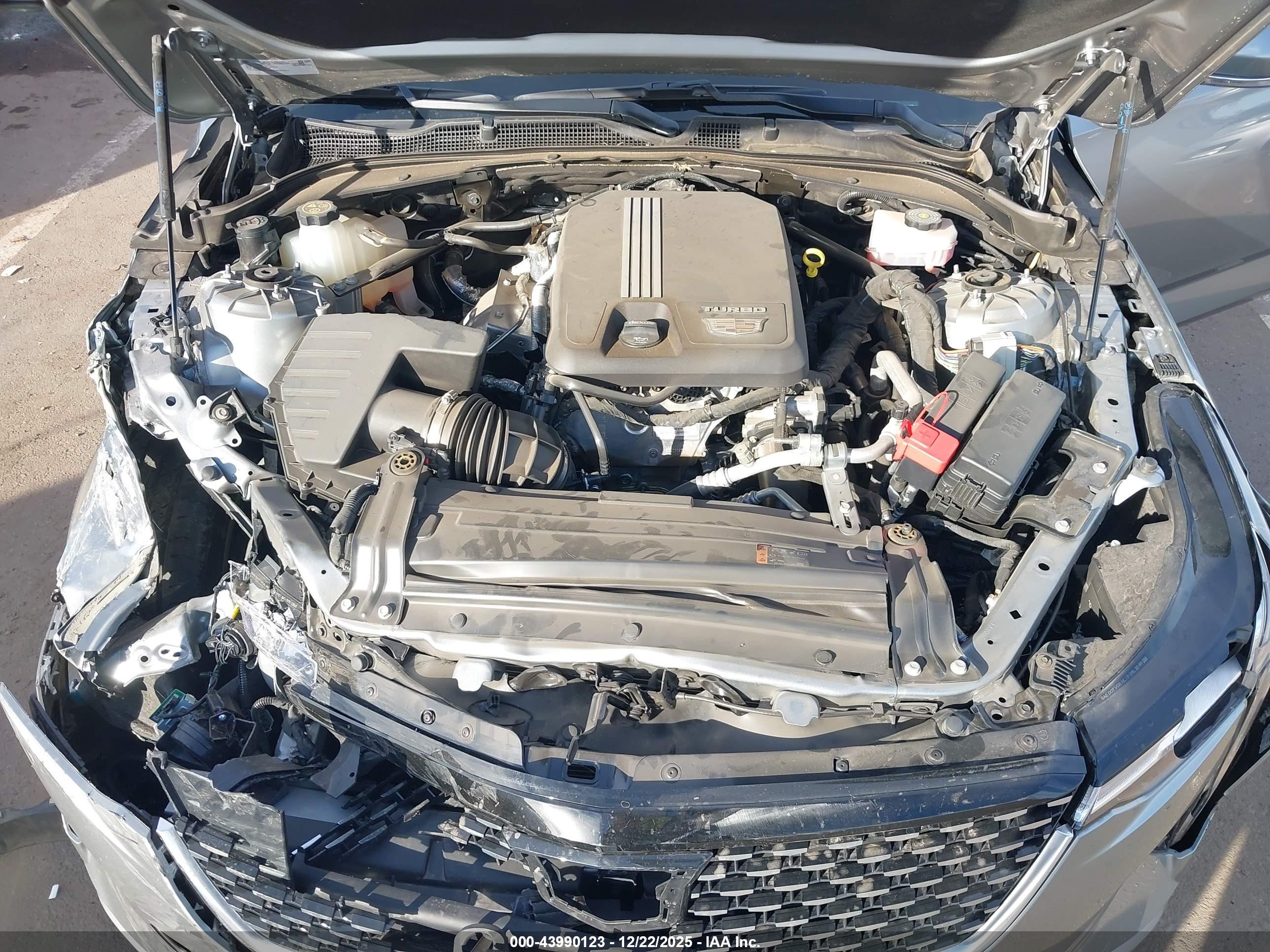 CADILLAC CT4 image 10