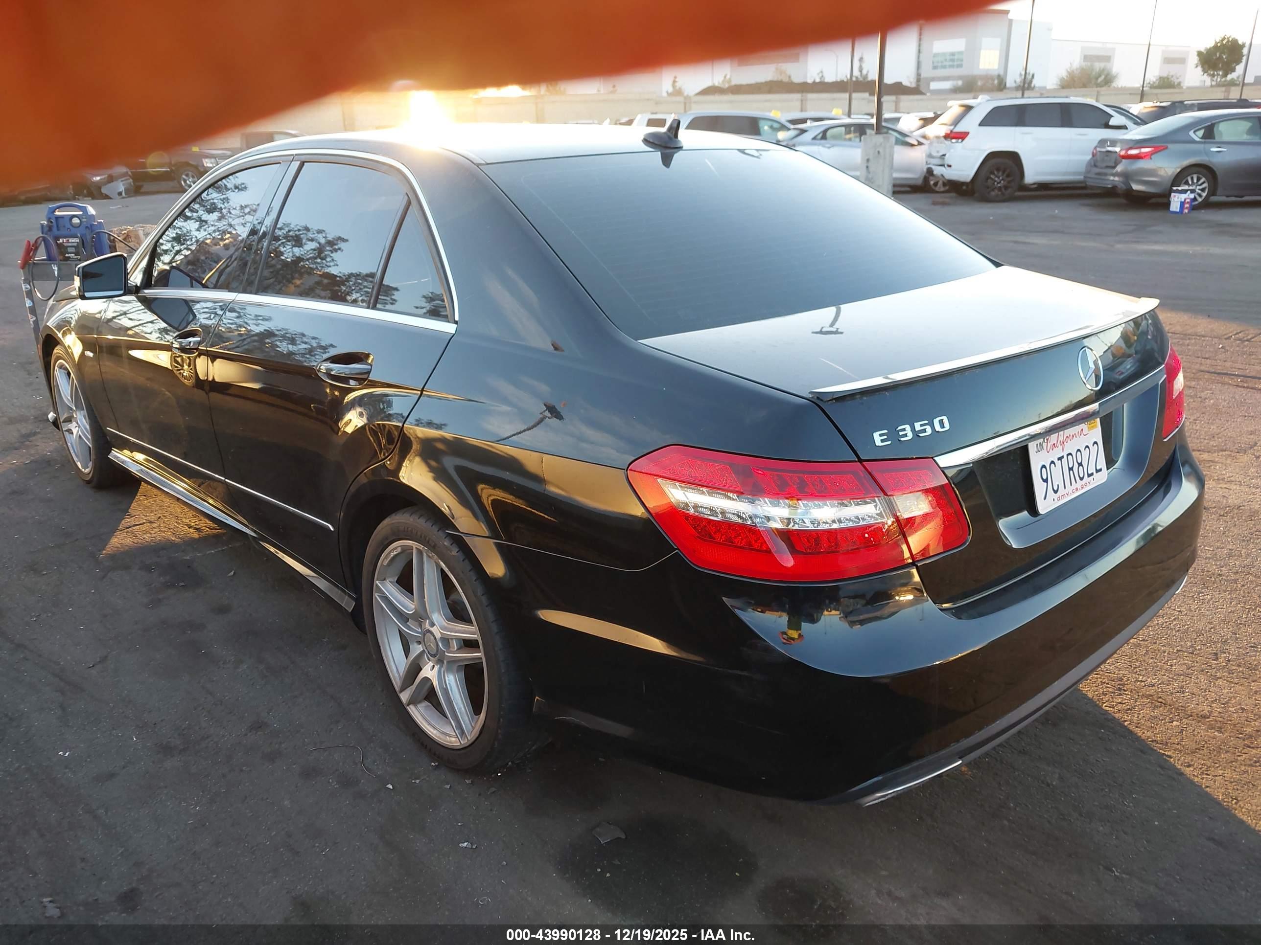 MERCEDES-BENZ E image 3