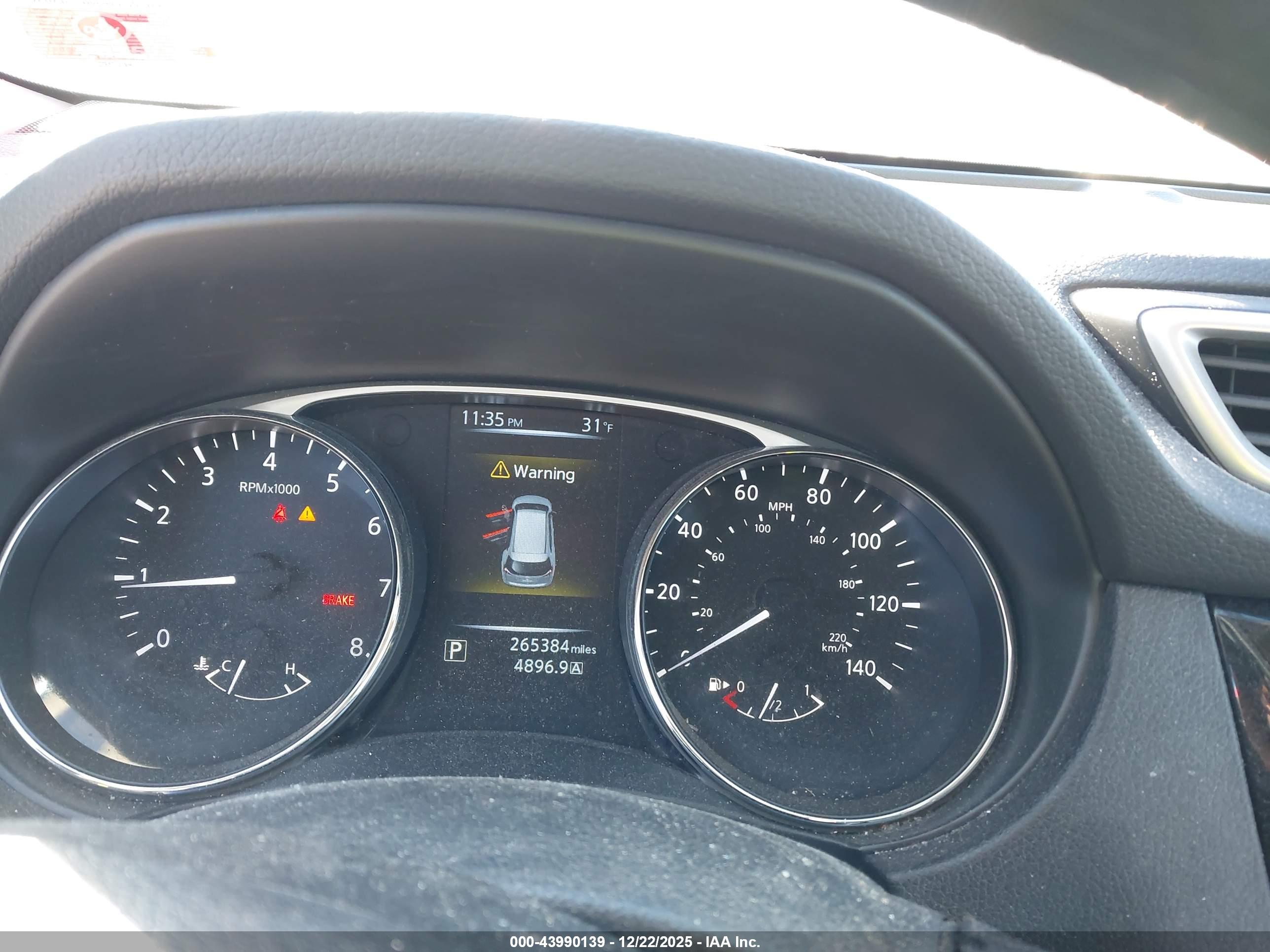 NISSAN ROGUE image 7
