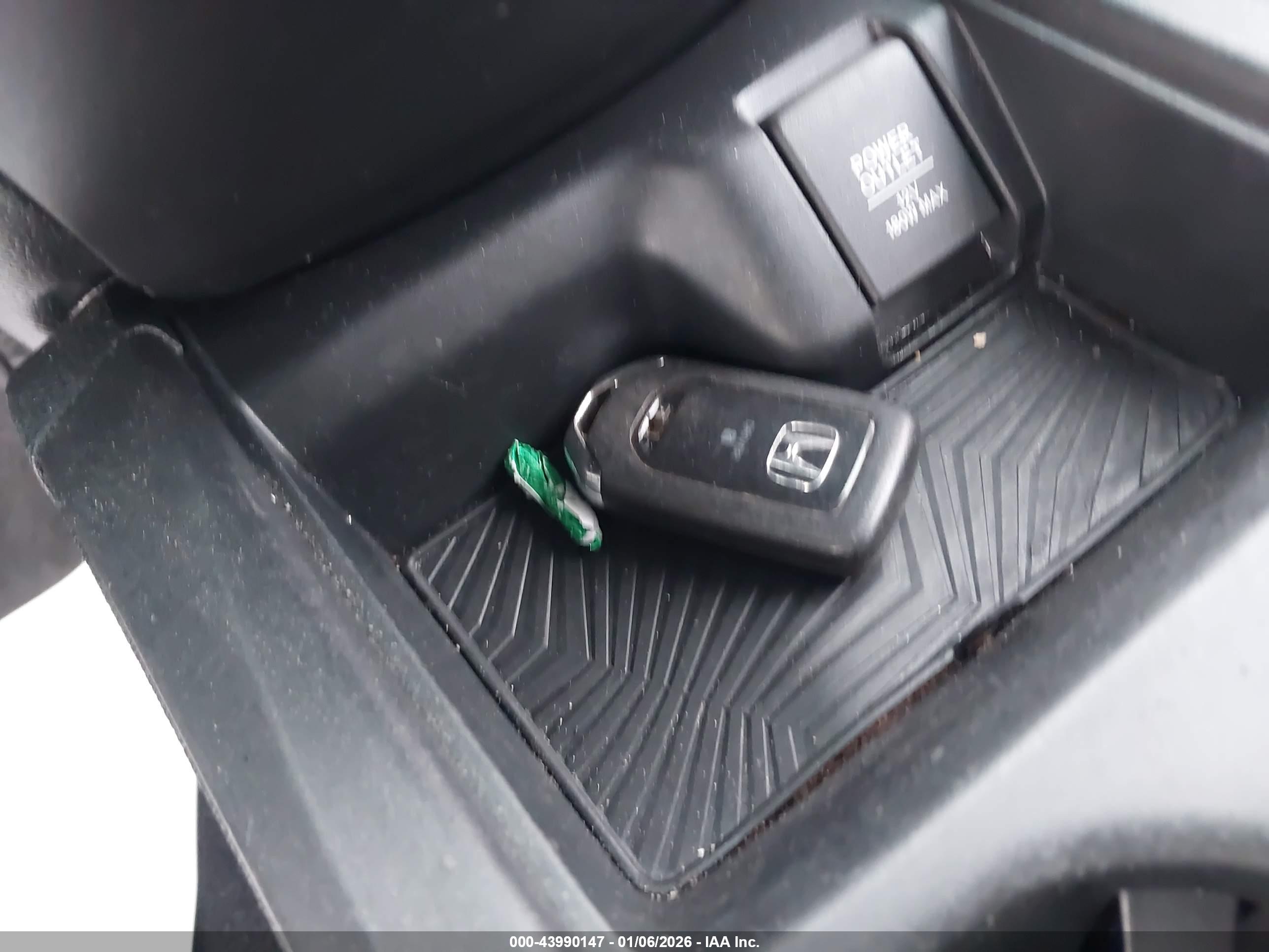 HONDA CR-V image 11
