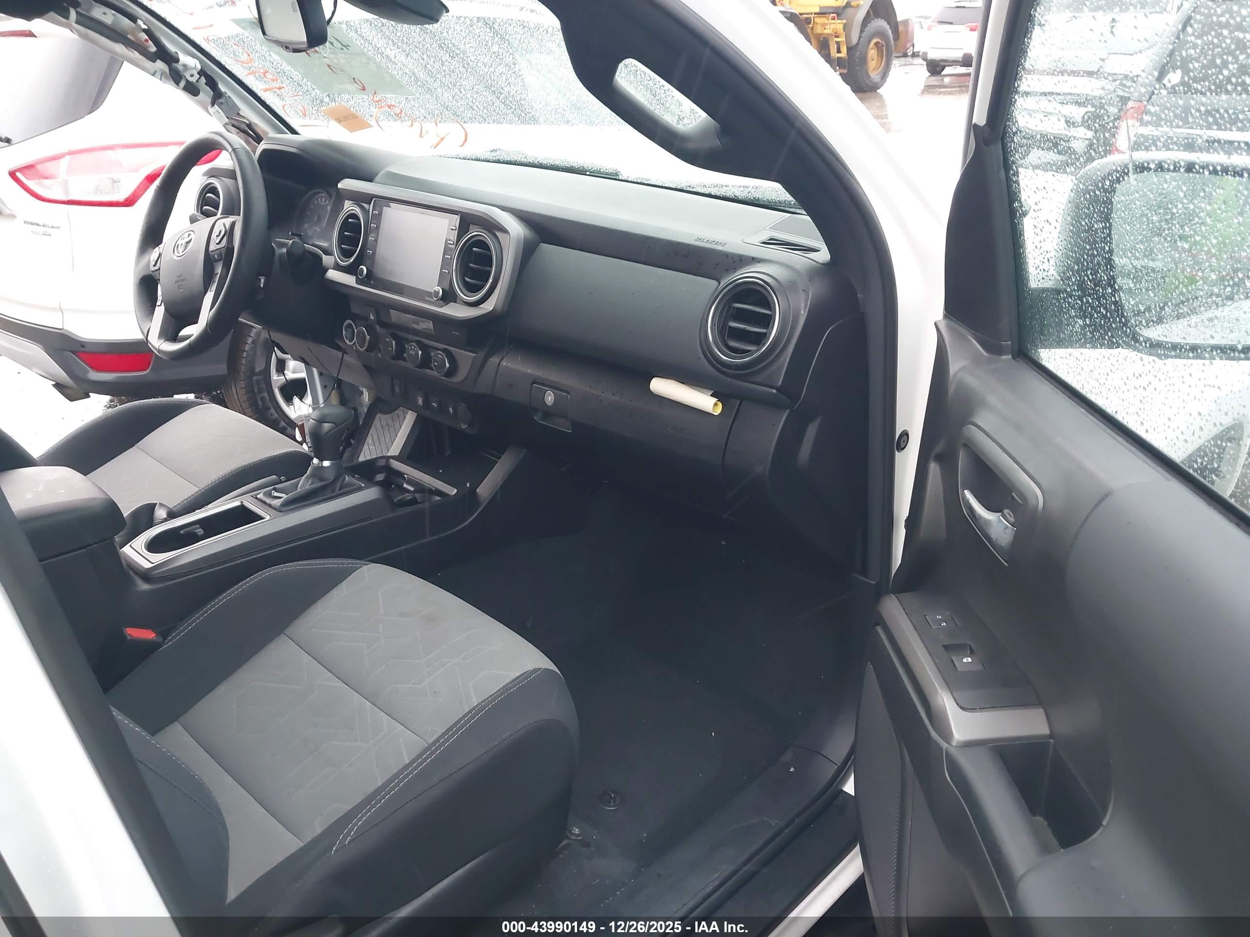 TOYOTA TACOMA image 5