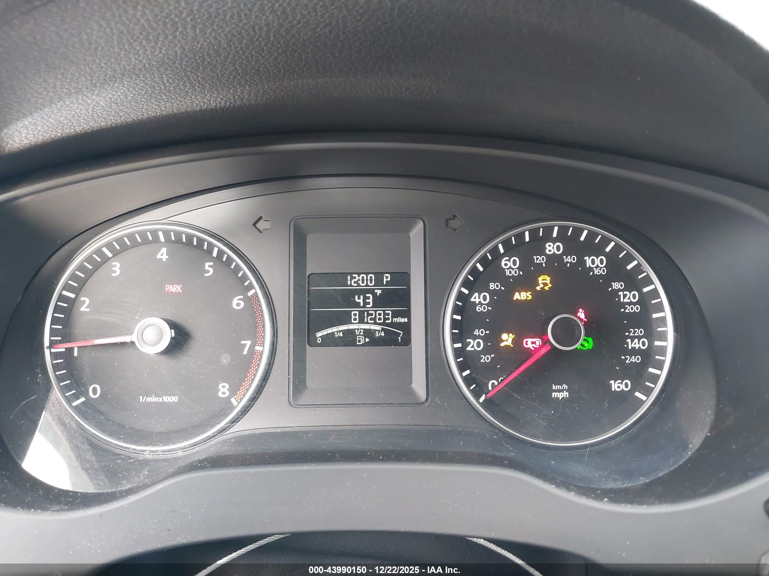 VOLKSWAGEN JETTA image 7