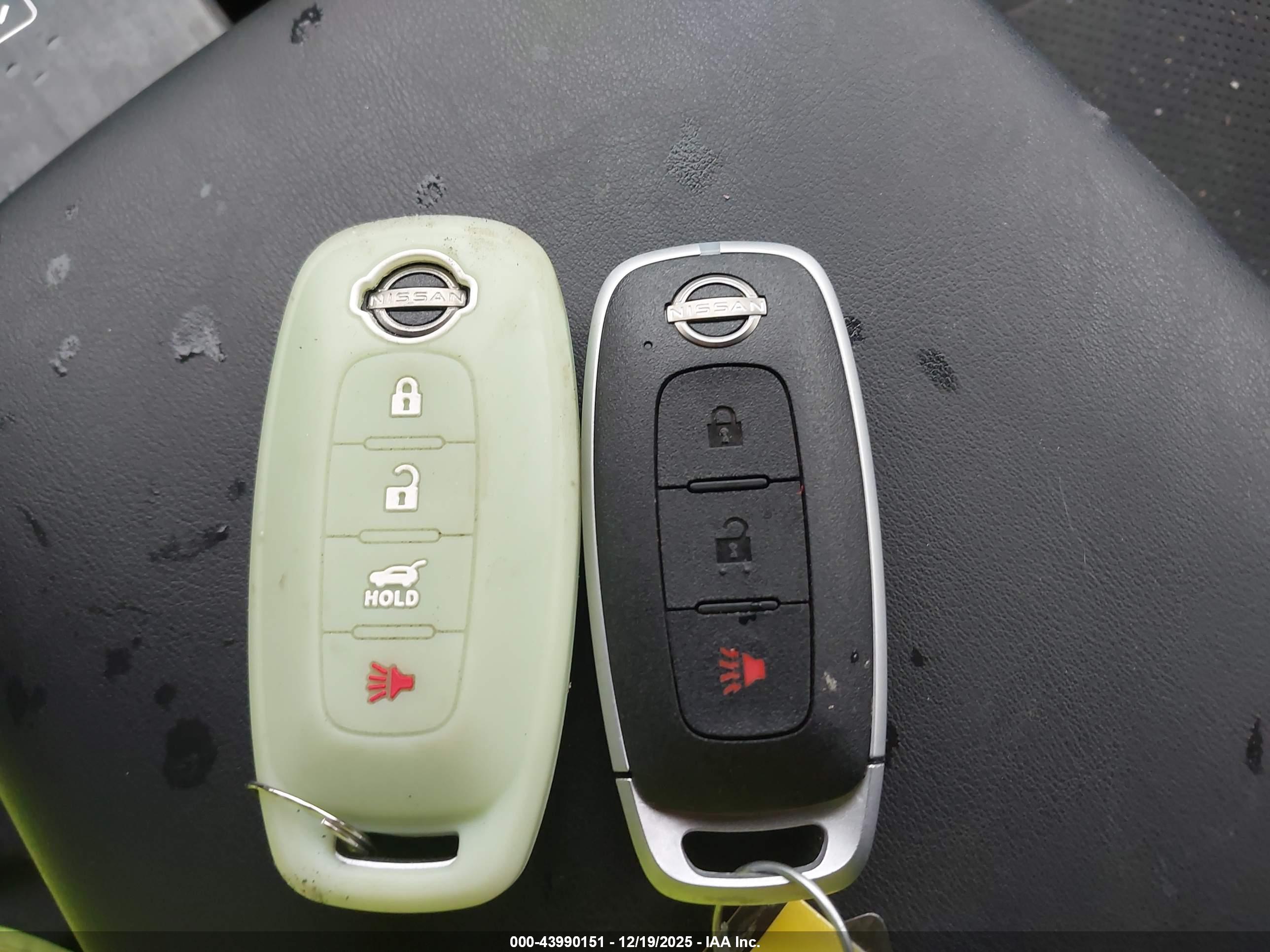 NISSAN ARIYA image 11