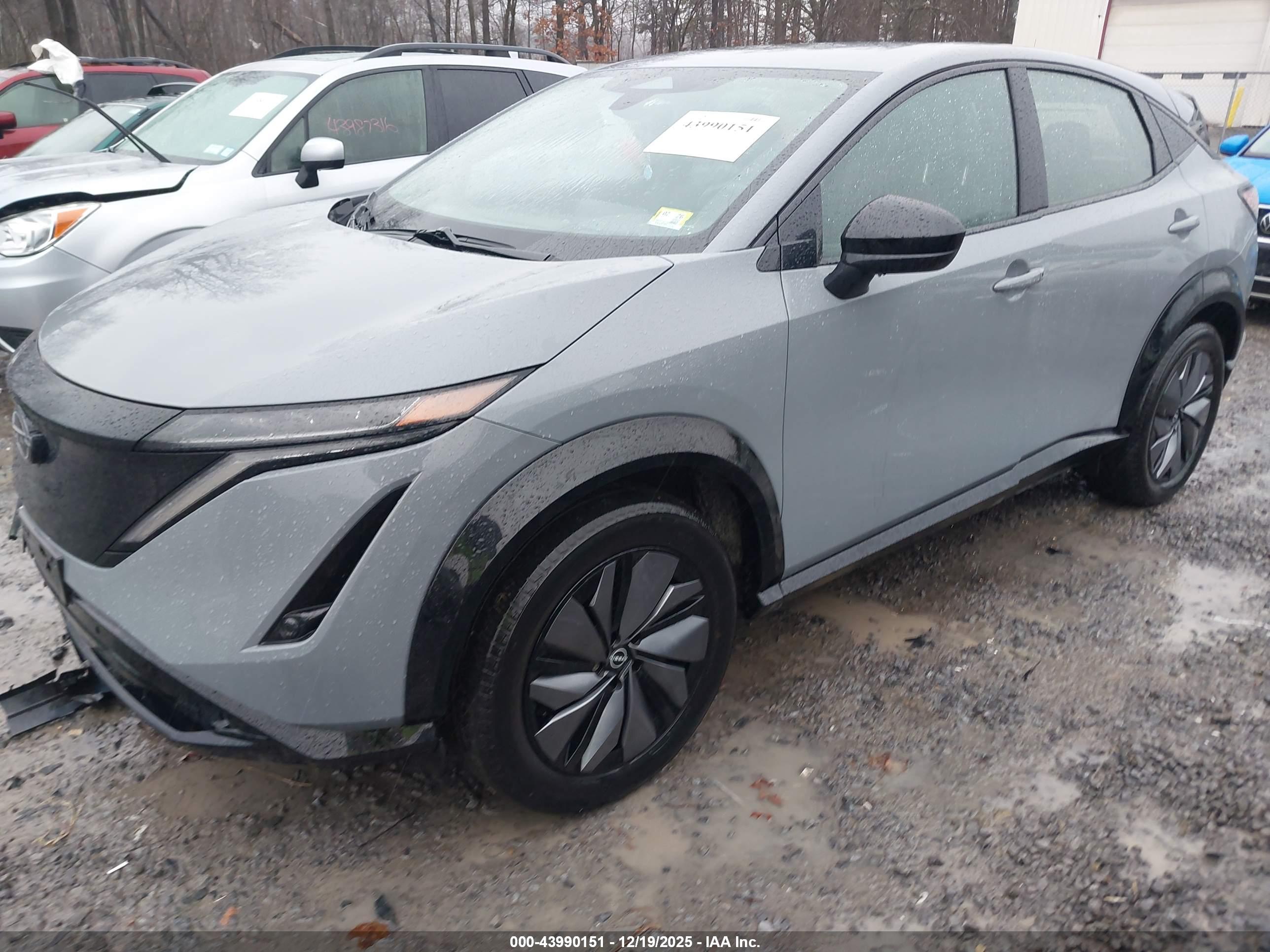 NISSAN ARIYA image 2