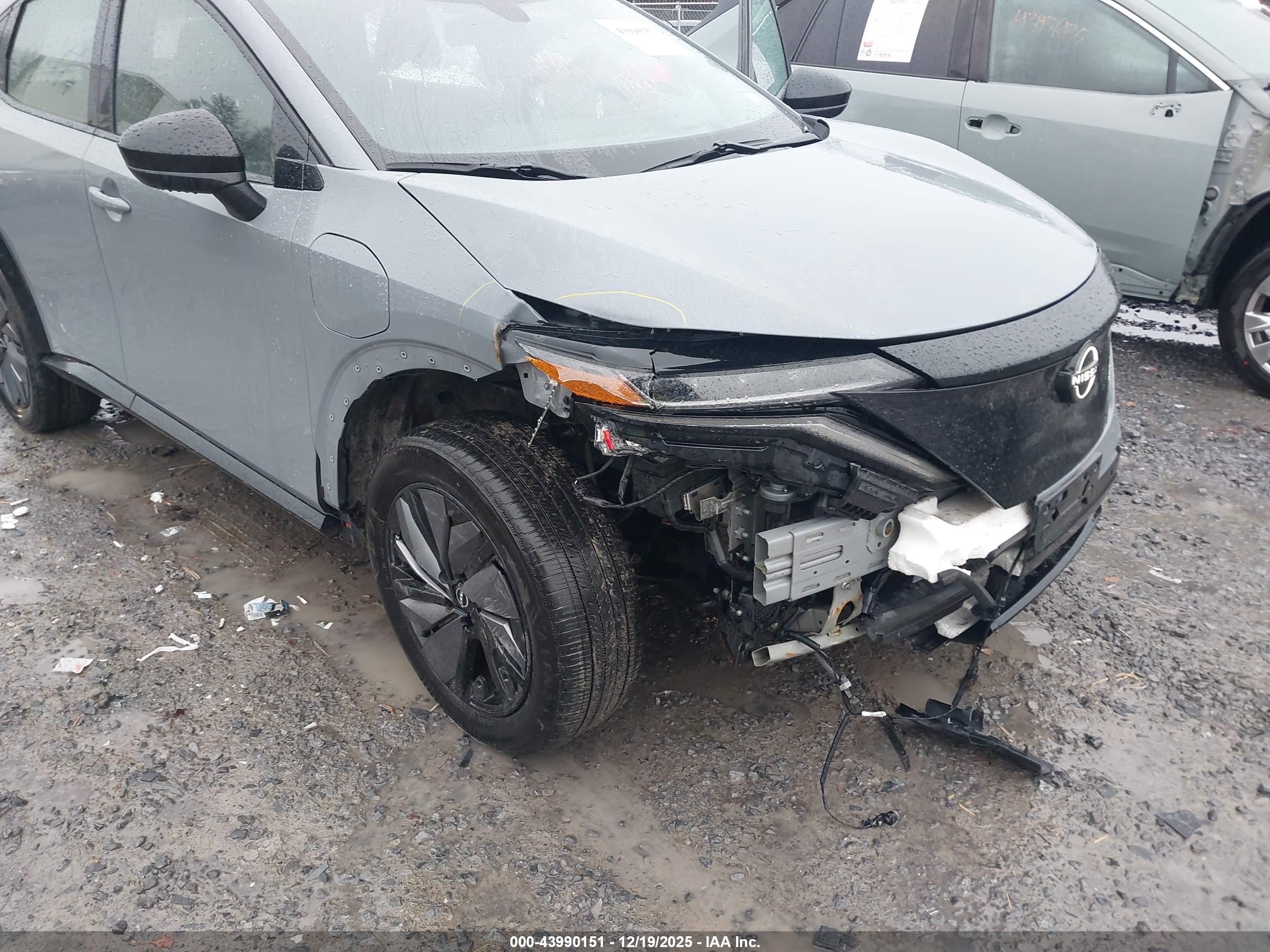 NISSAN ARIYA image 6