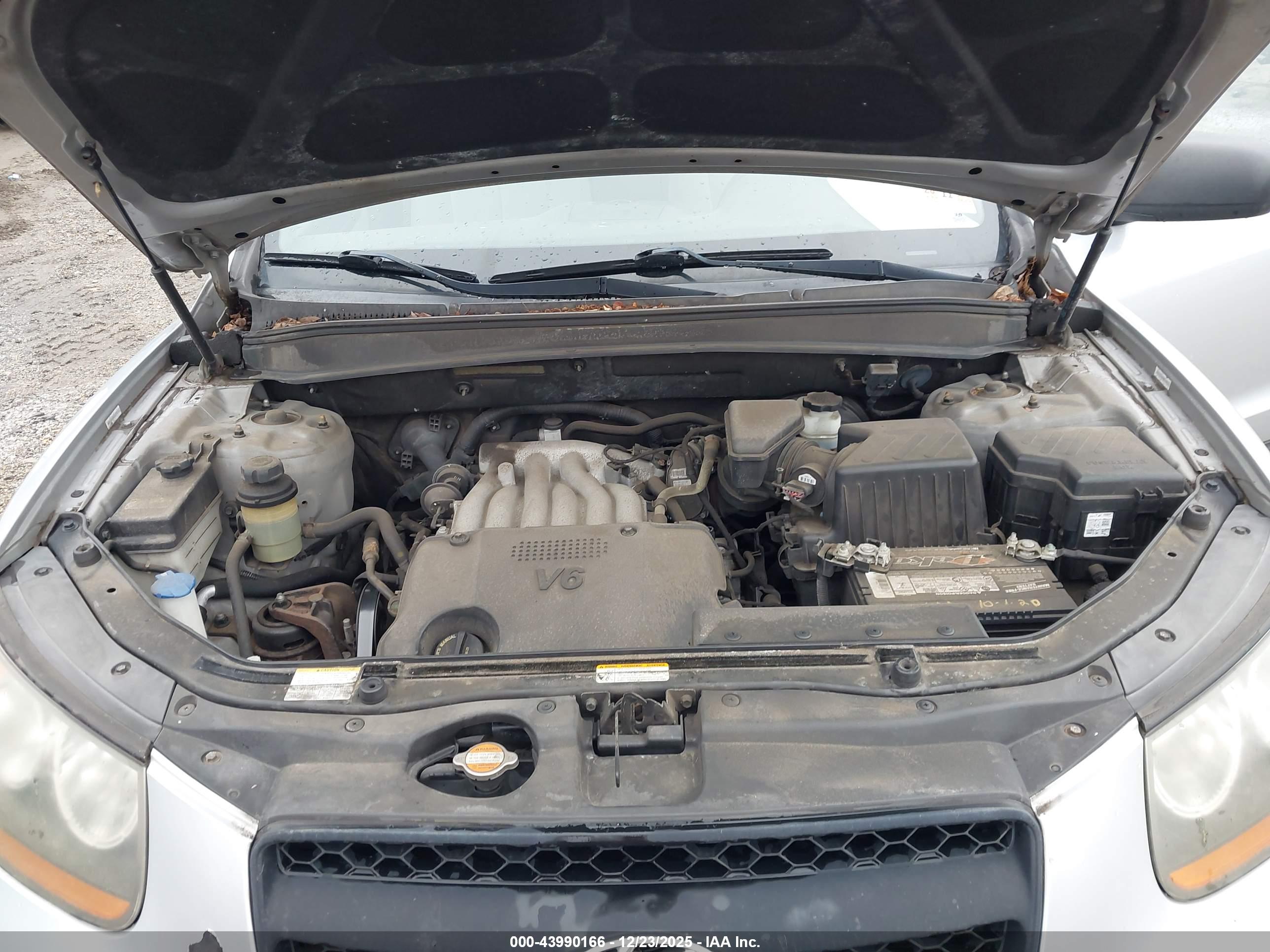 HYUNDAI SANTA image 10