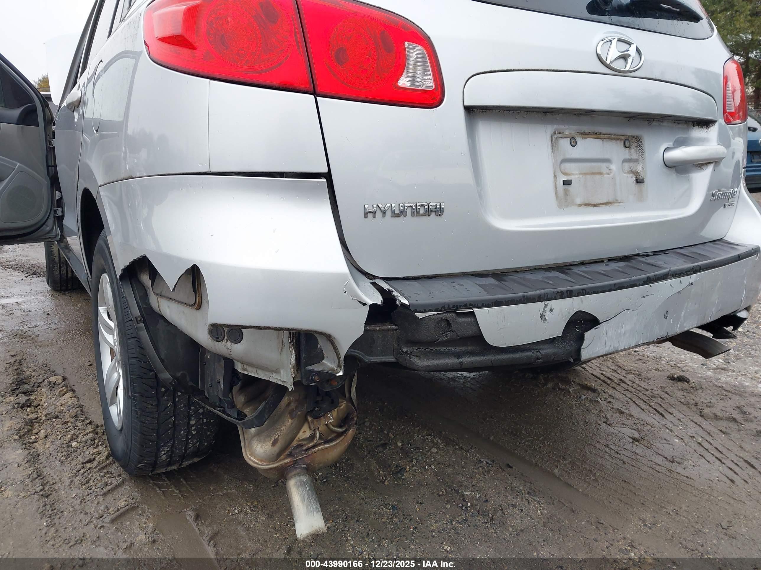 HYUNDAI SANTA image 6