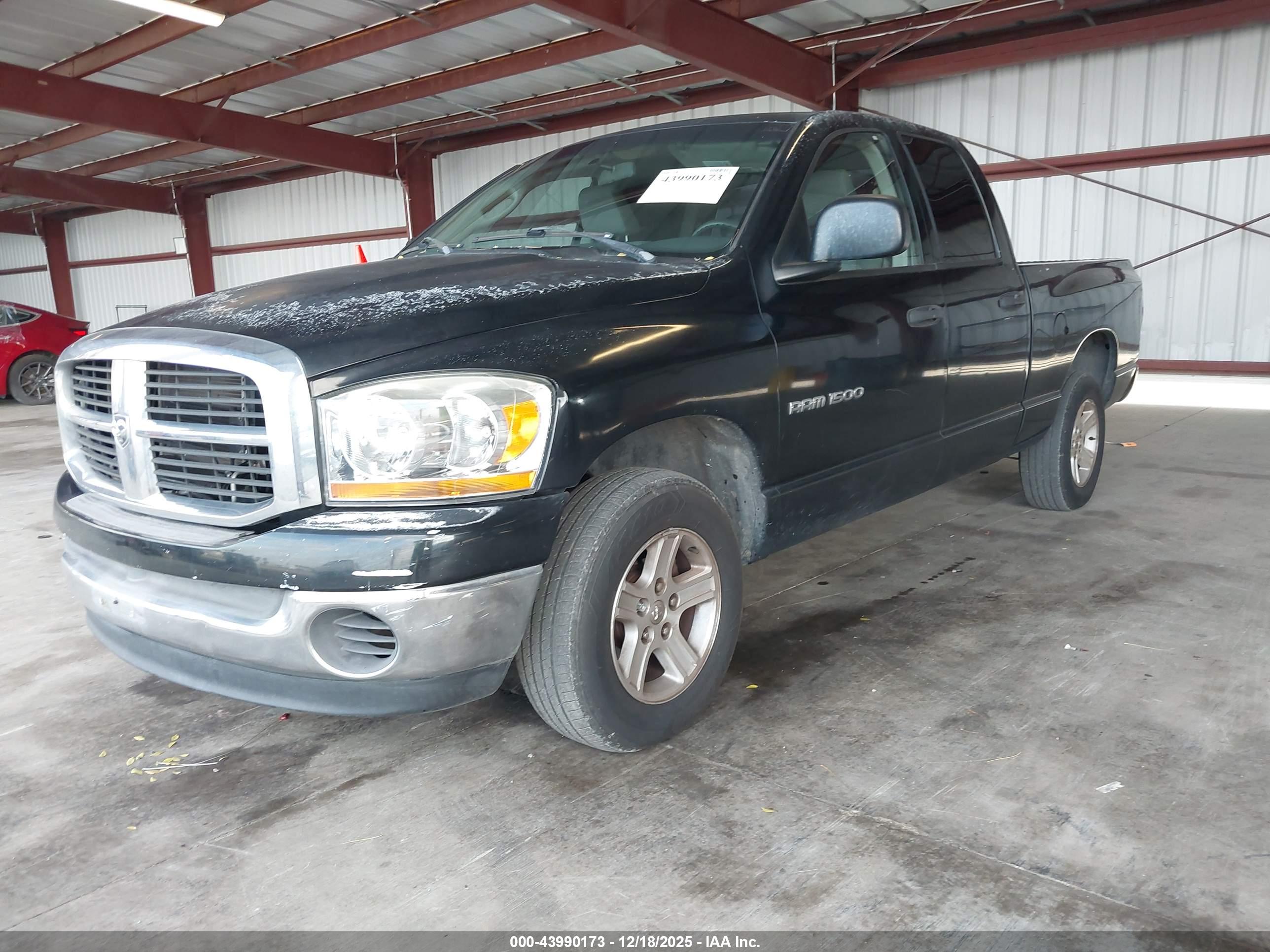 DODGE RAM image 2