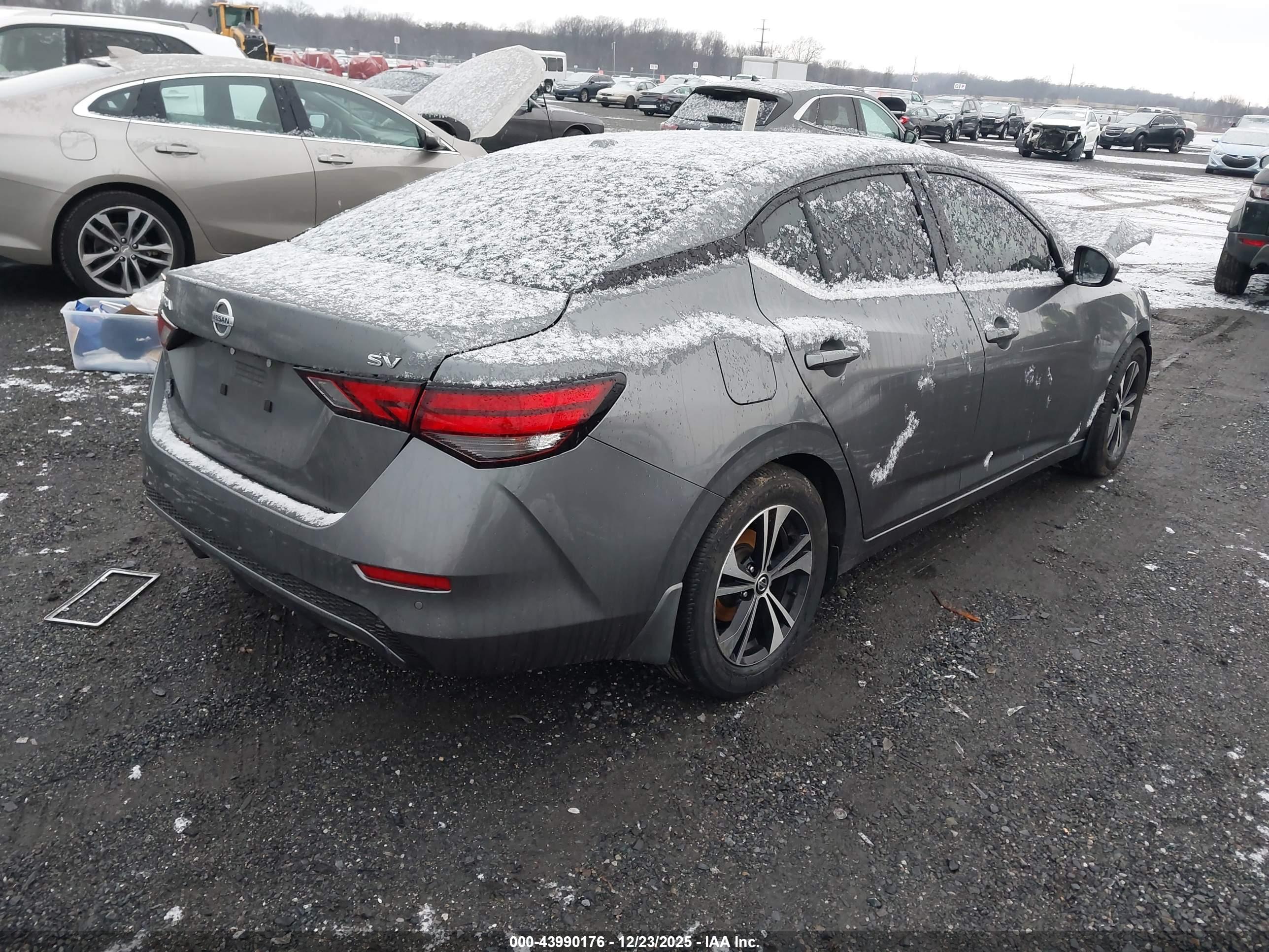 NISSAN SENTRA image 4