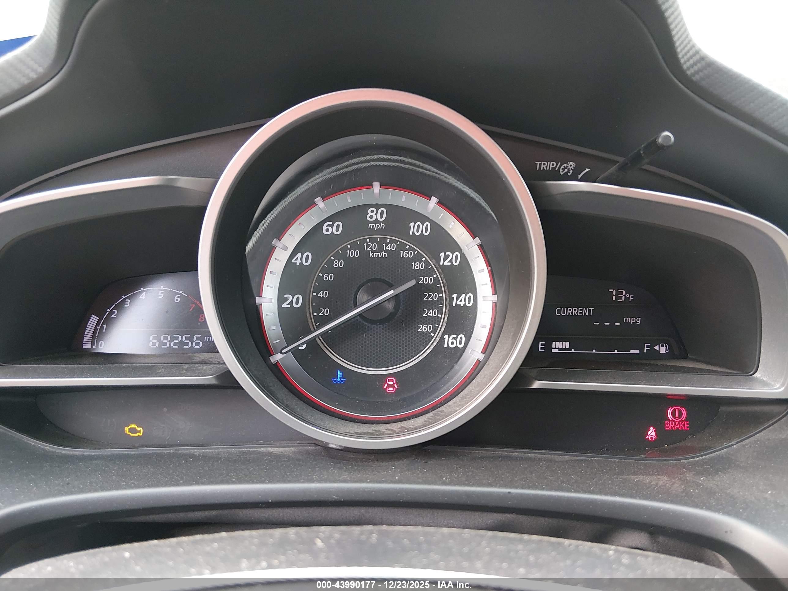 MAZDA MAZDA3 image 7