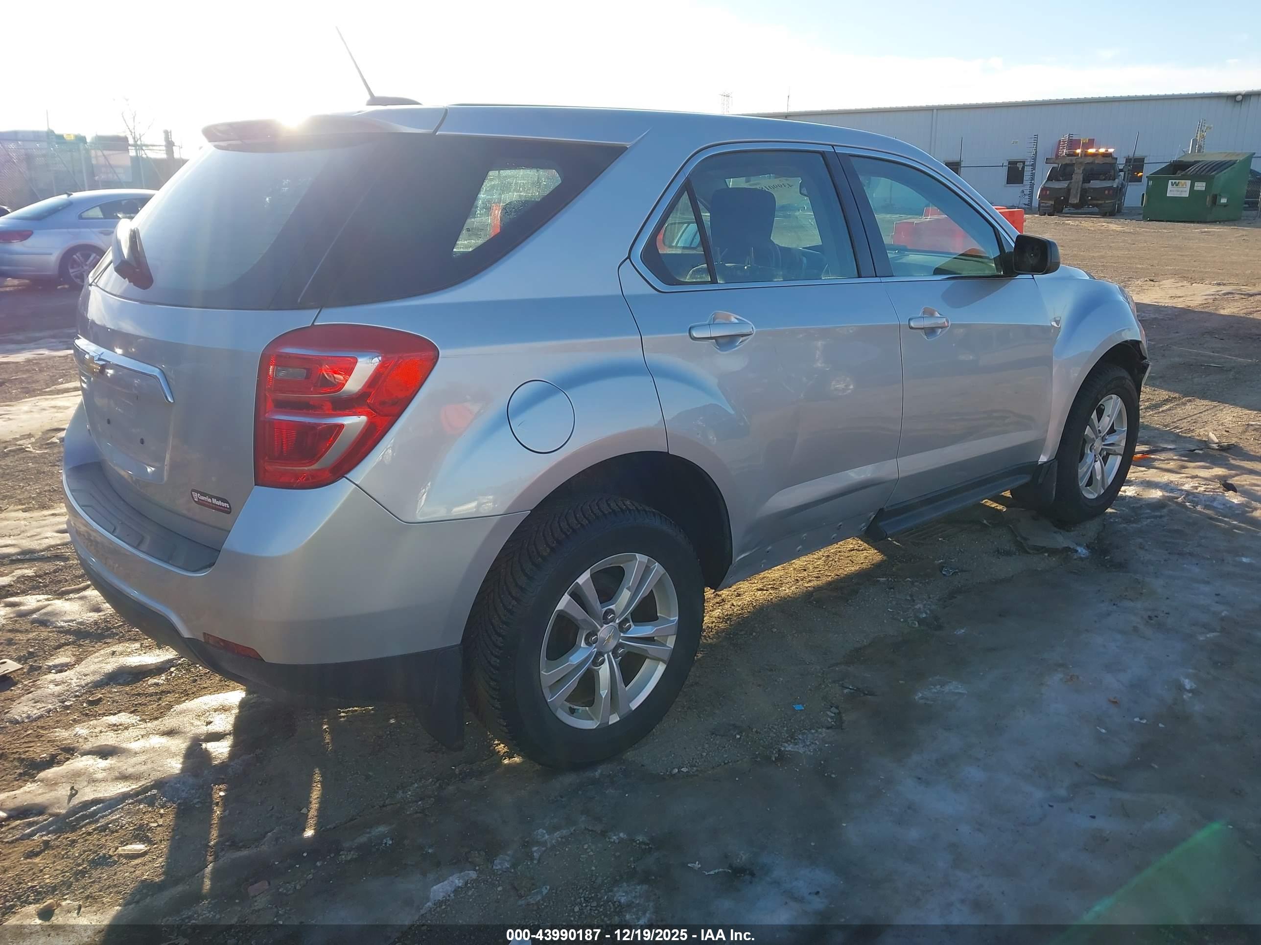 CHEVROLET EQUINOX image 4