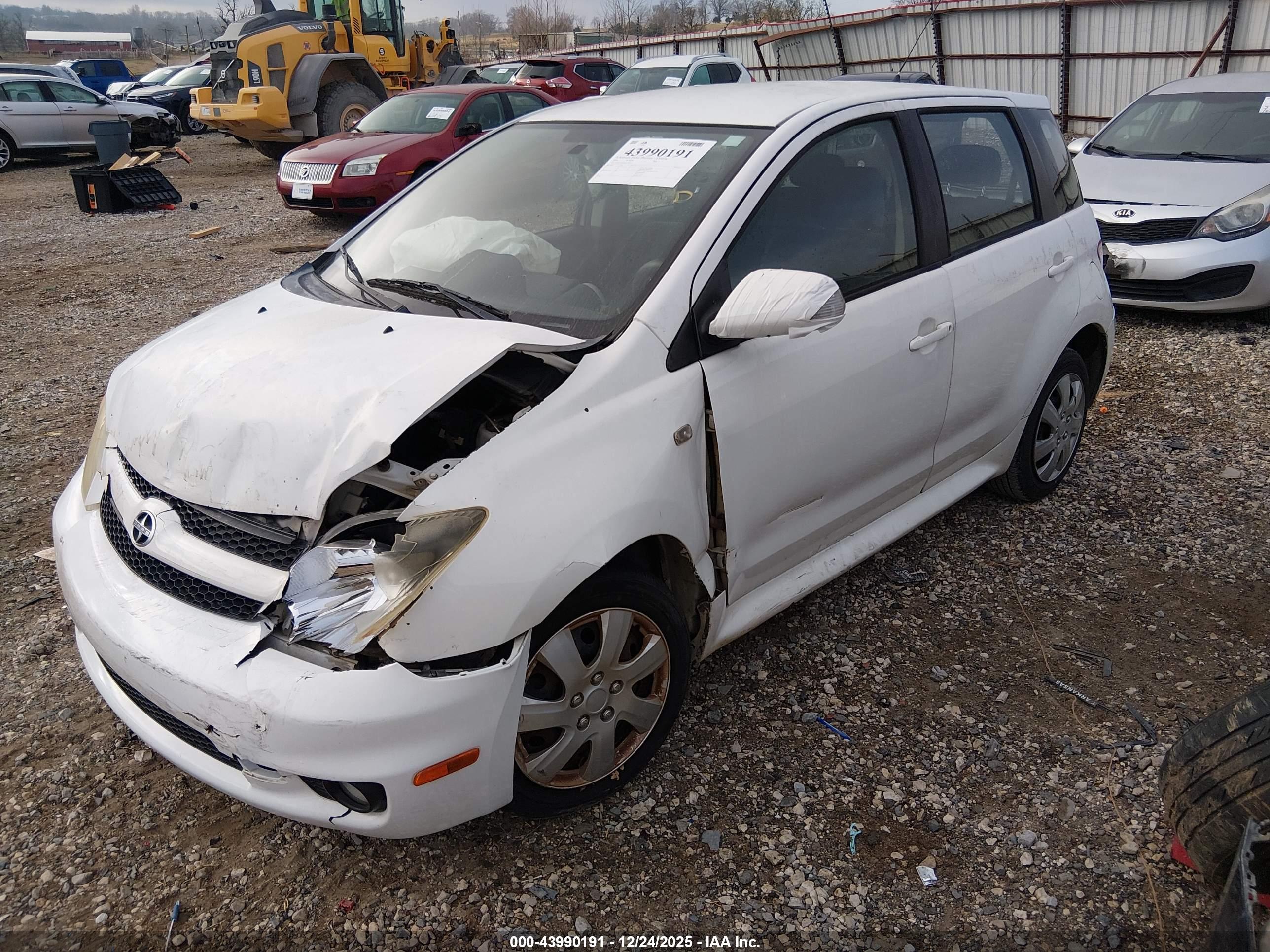 SCION XA image 2