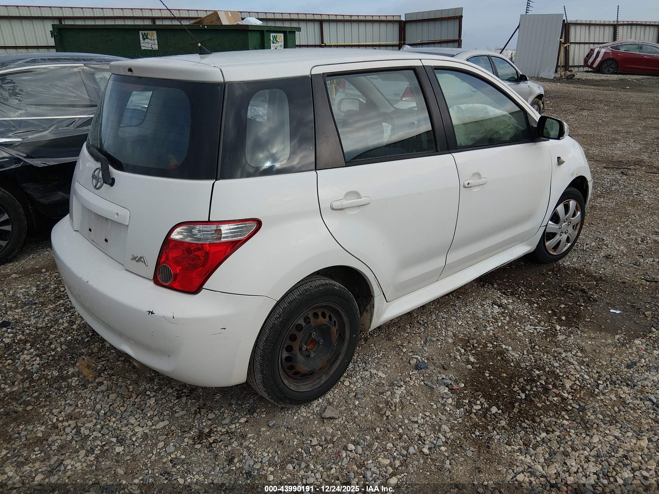 SCION XA image 4